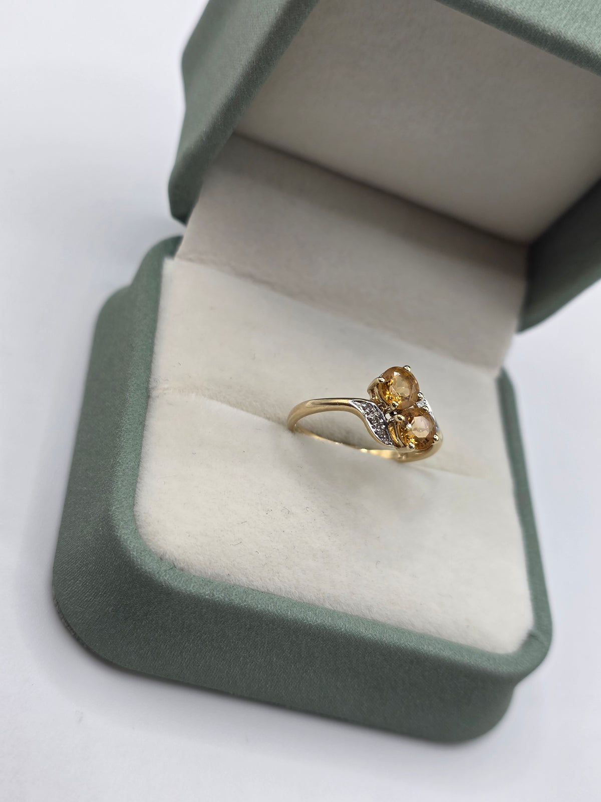 9ct gold citrine and diamond ring