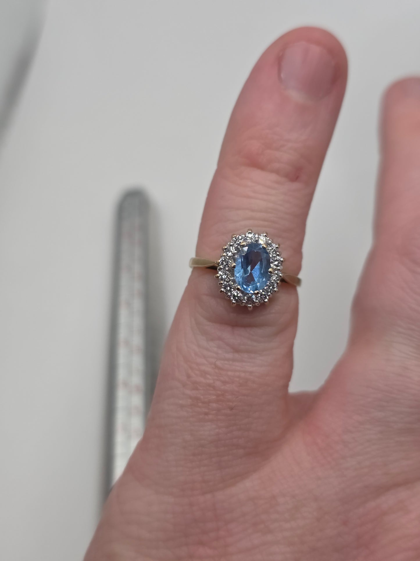 9ct gold topaz and cz ring