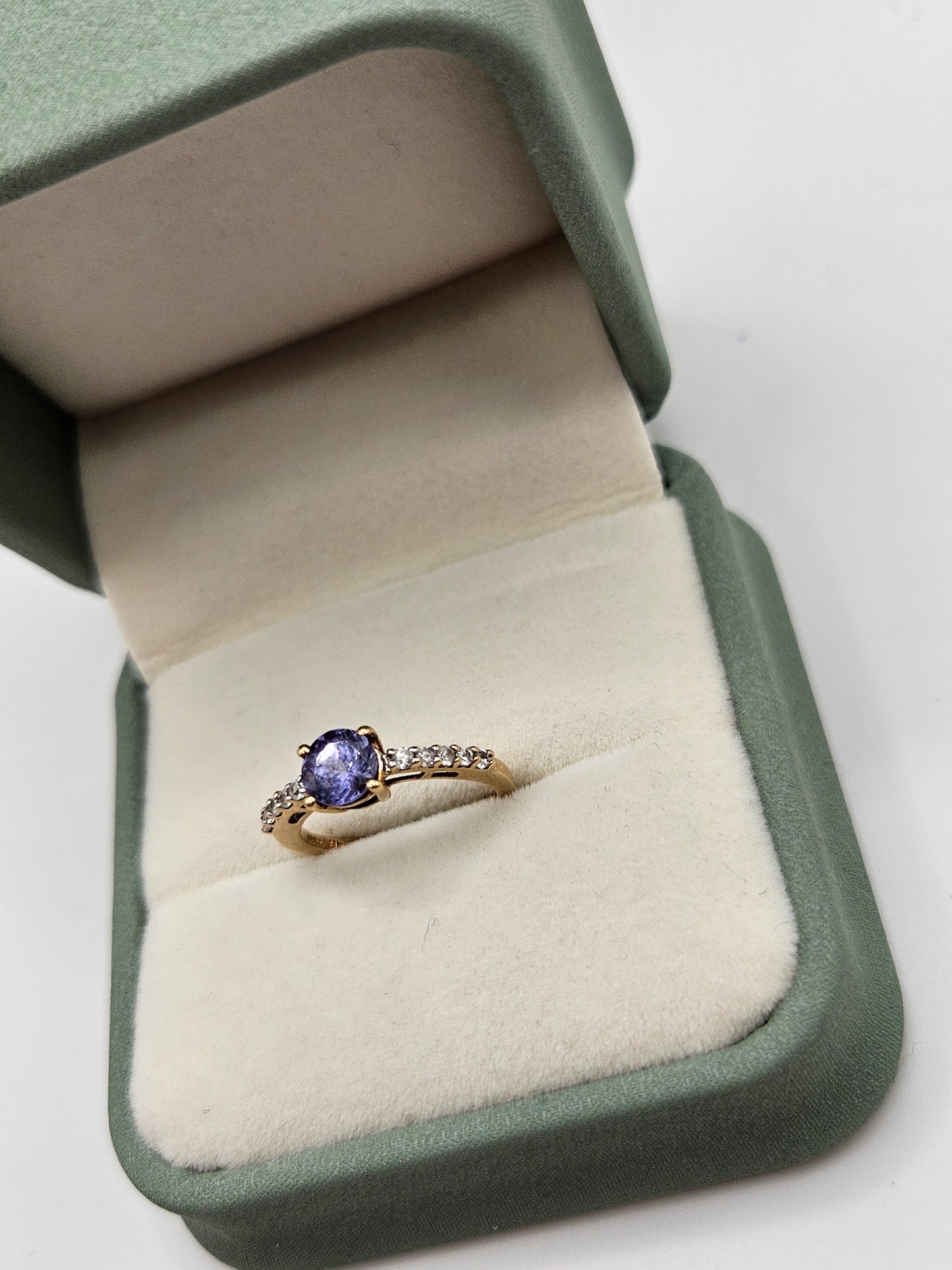 9ct gold tanzanite and zircon ring