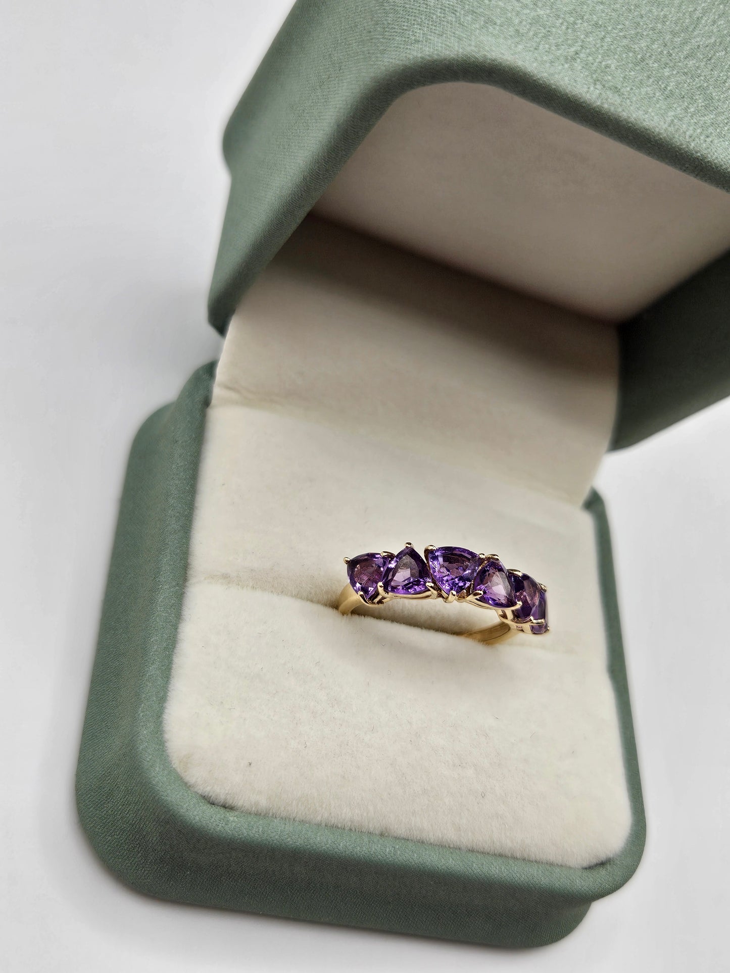 9ct gold amethyst ring