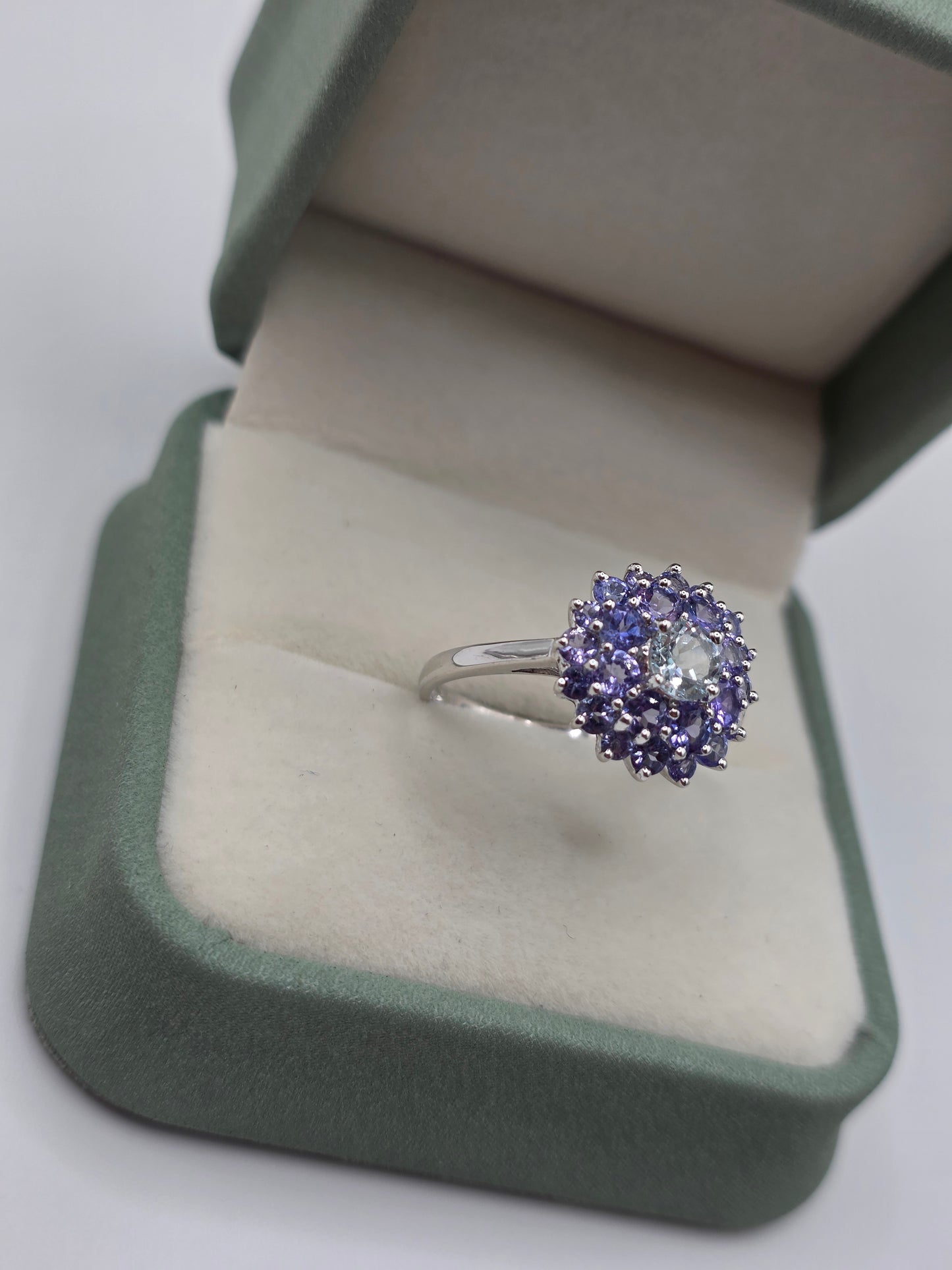 9ct white gold aquamarine a d tanzanite ring