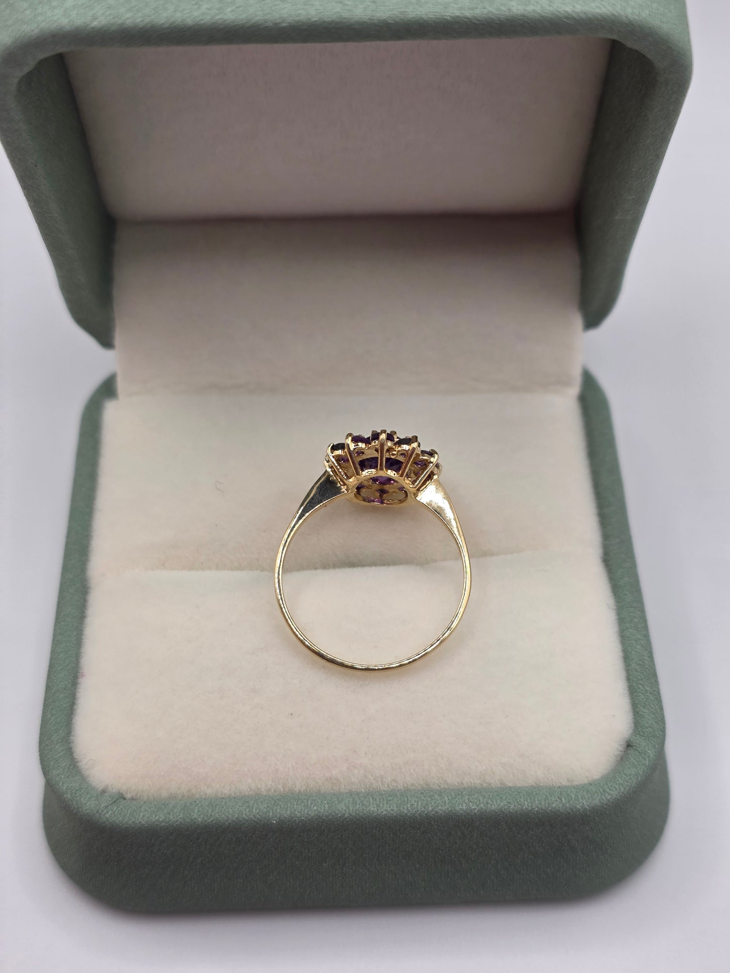 9ct gold amethyst cluster ring