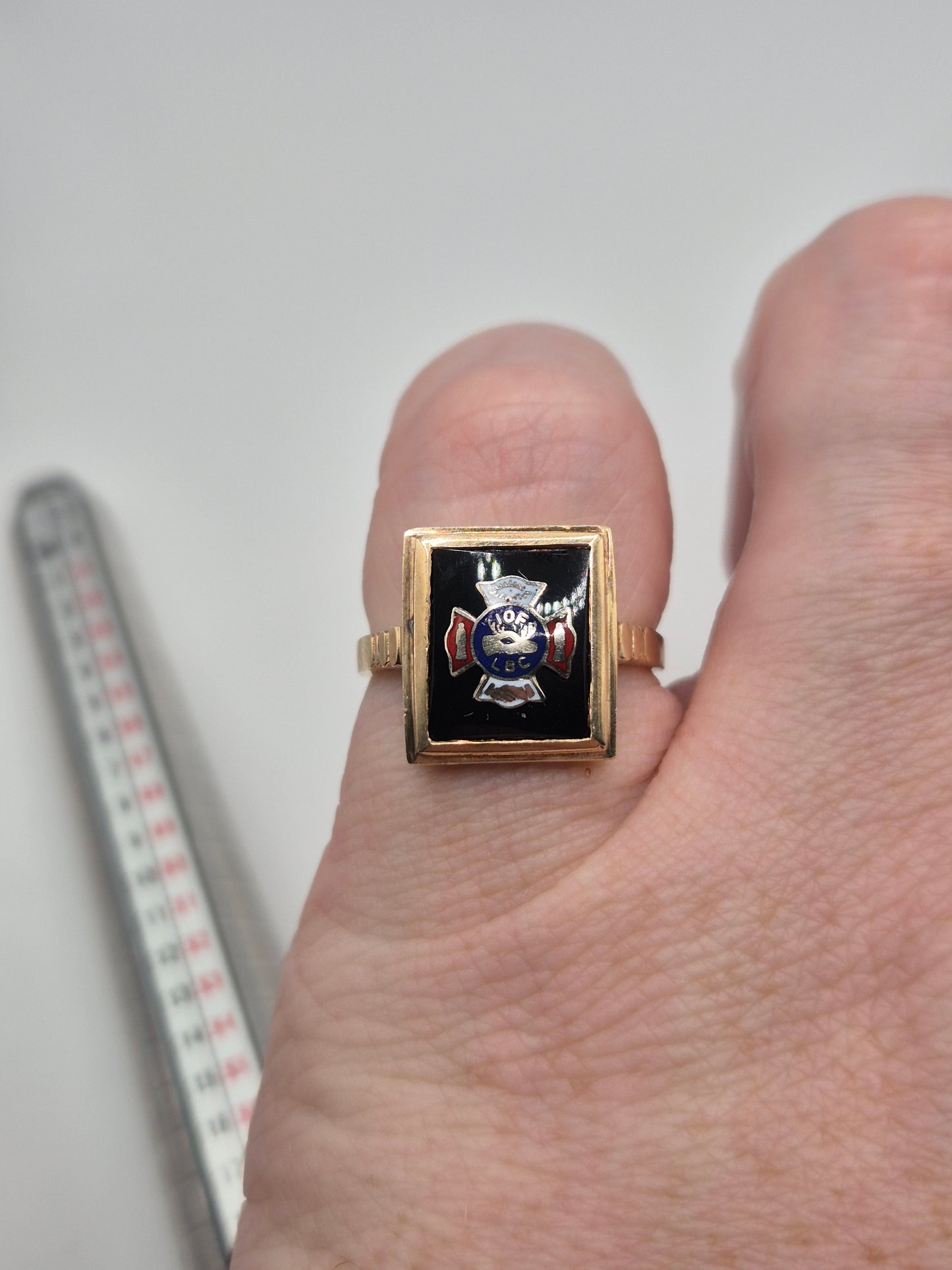 9ct gold "independant order of foresters" ring