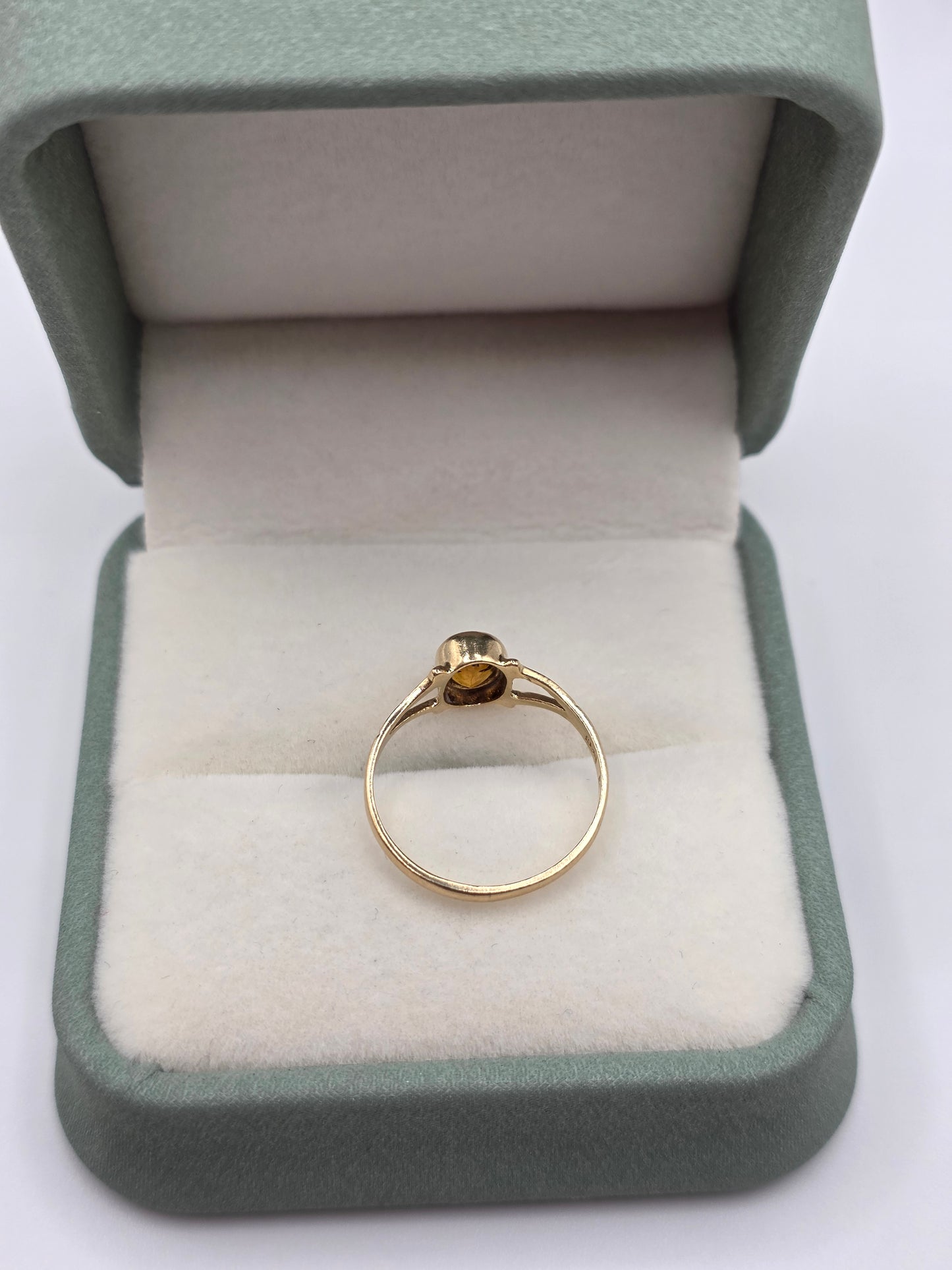 9ct gold citrine ring