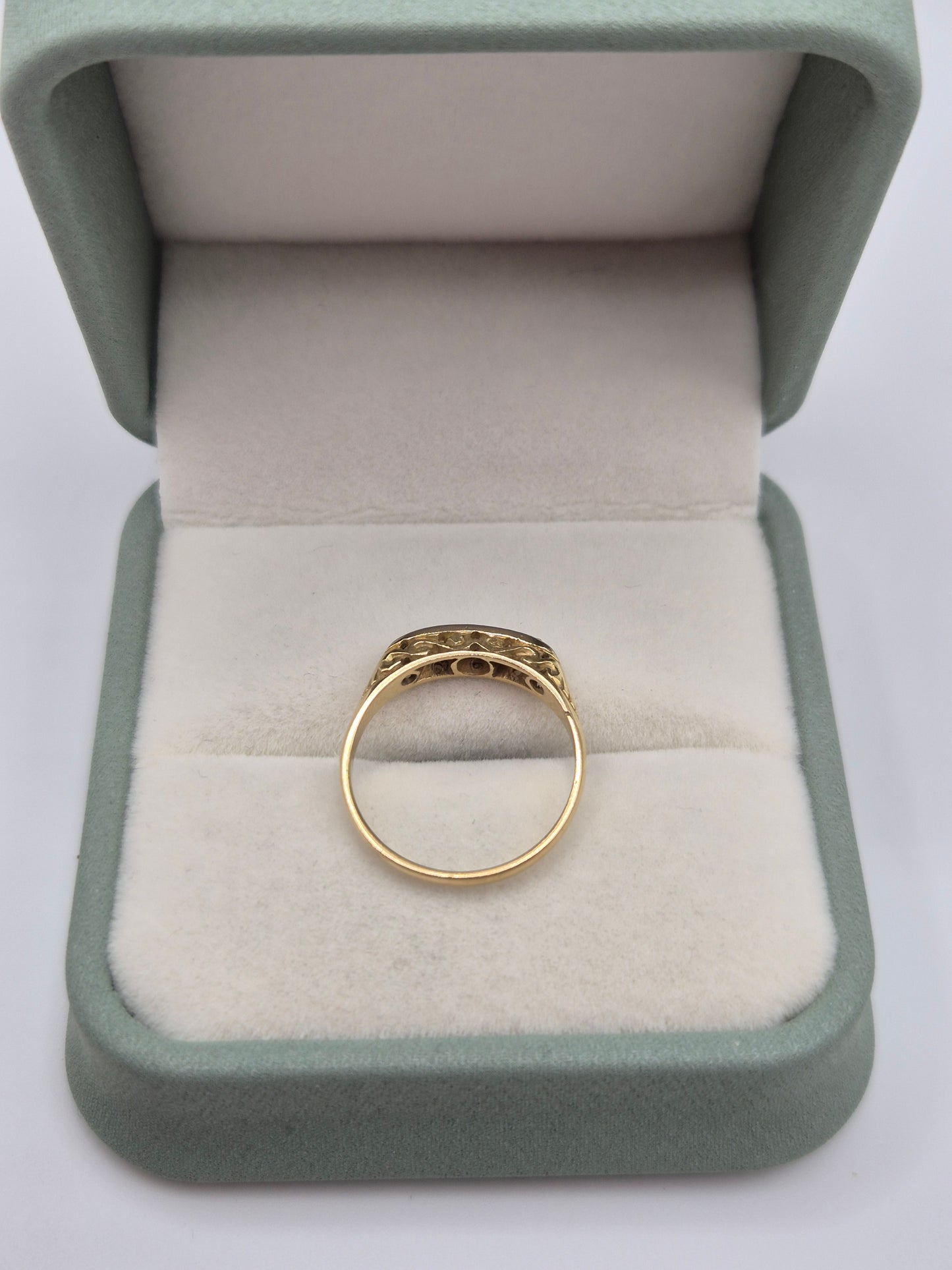 18ct gold diamond ring