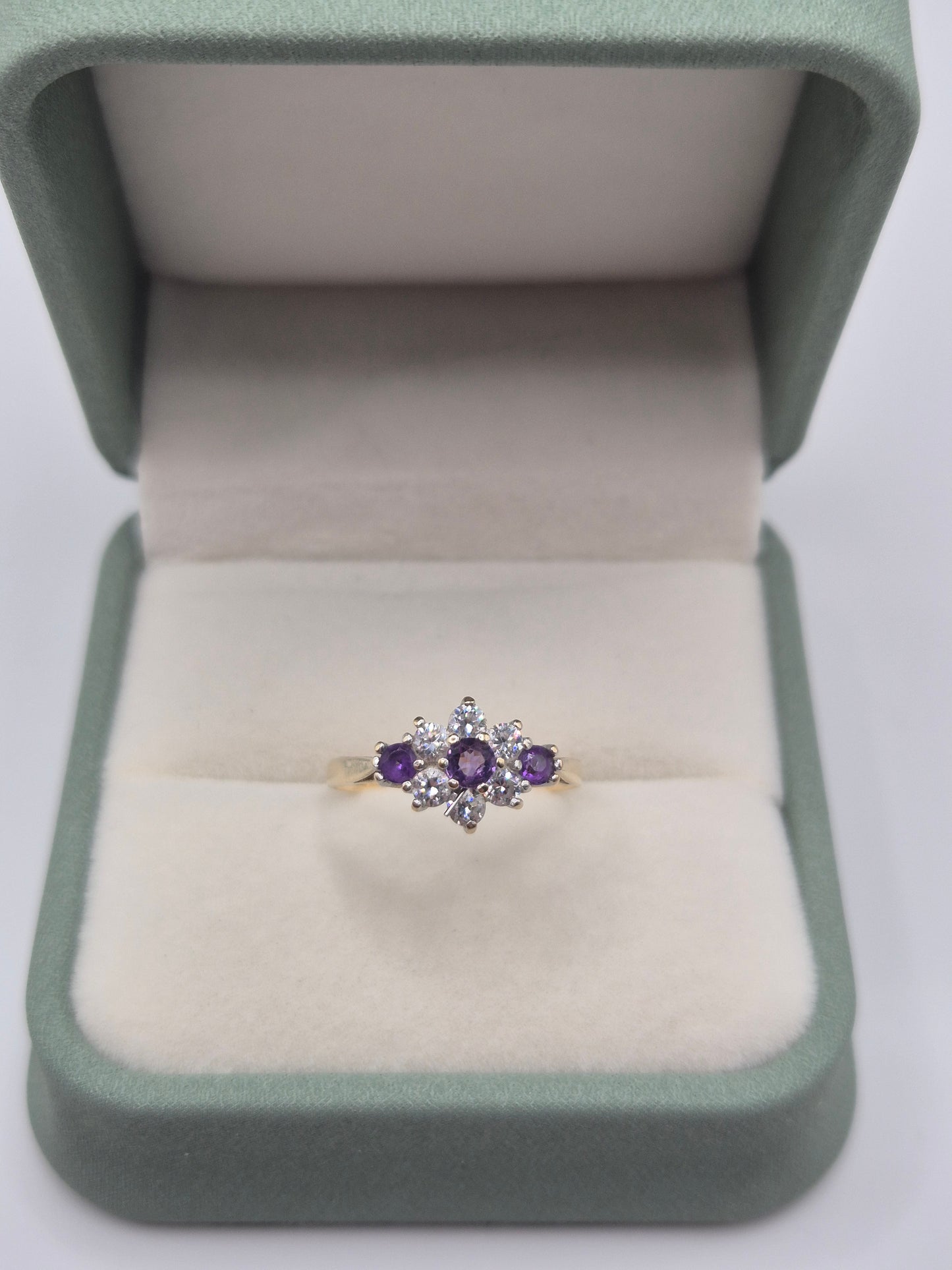 9ct gold amethyst and cz ring