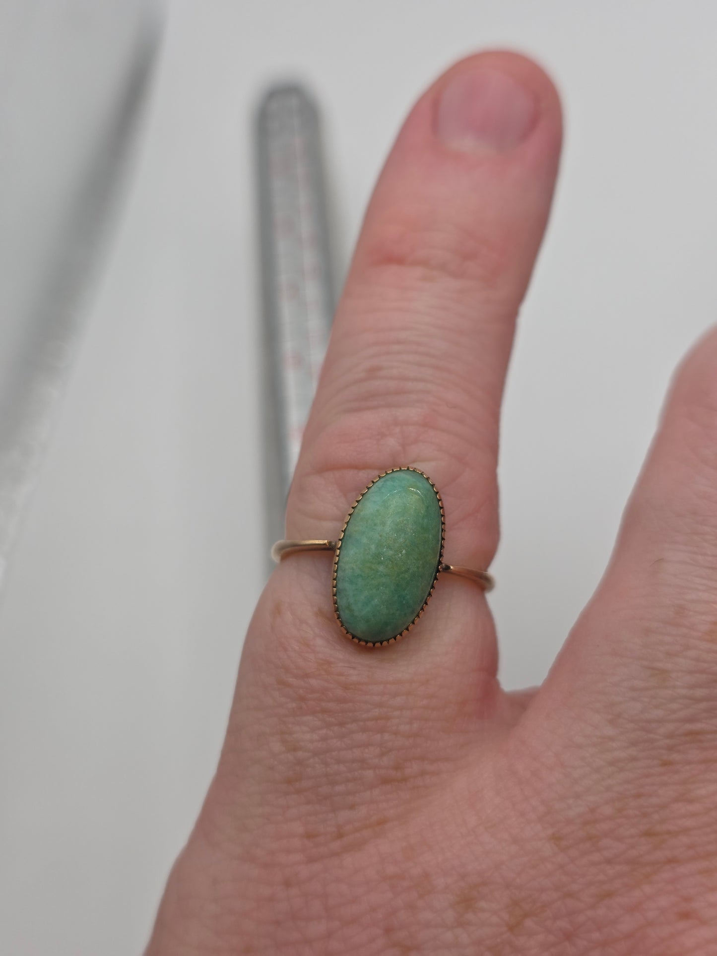 Antique 9ct gold amozabite ring