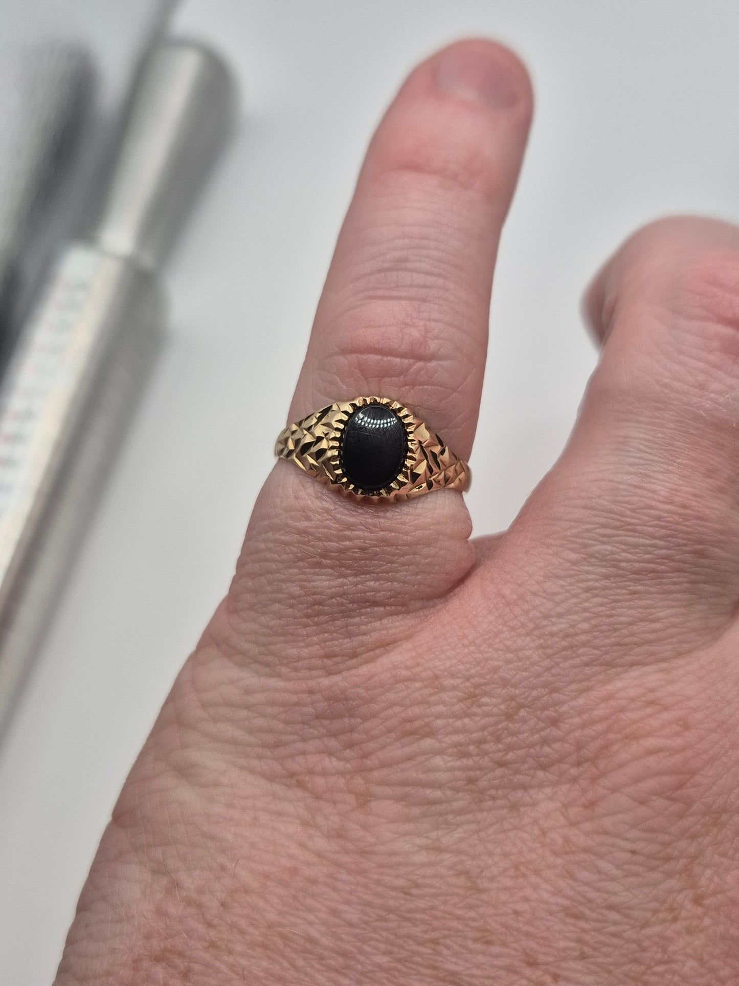 9ct gold onyx signet ring