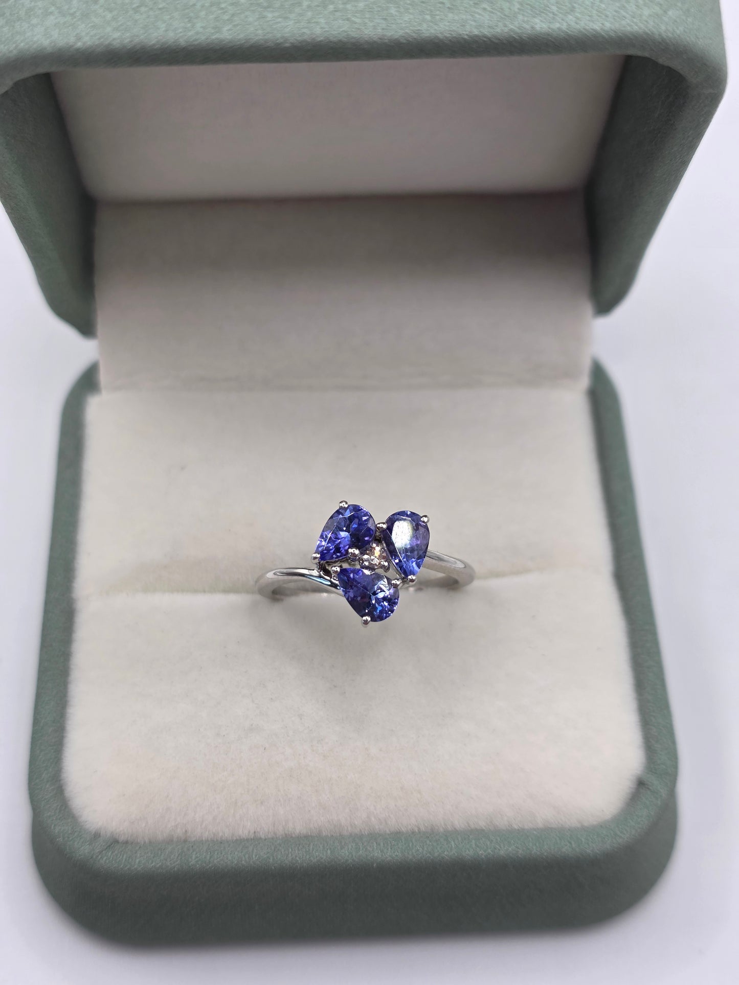 9ct white gold tanzanite and diamond ring