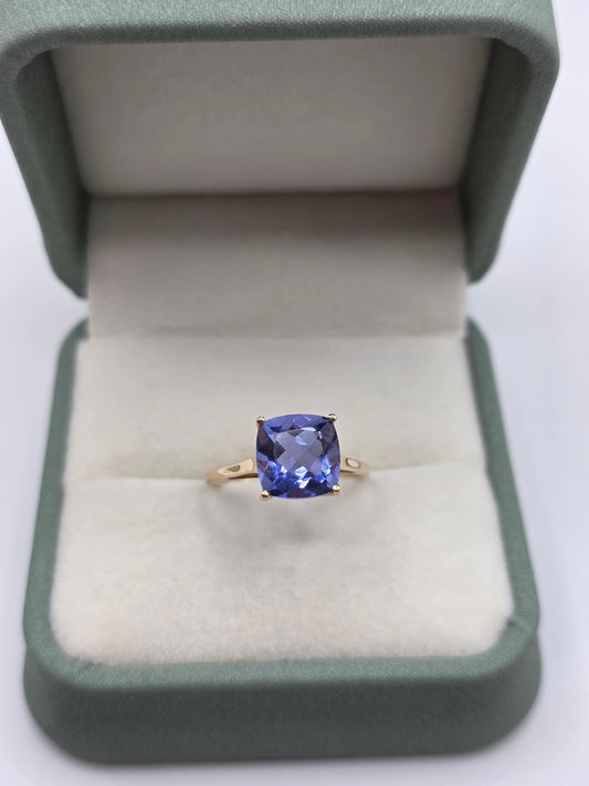 9ct gold colour change fluorite ring