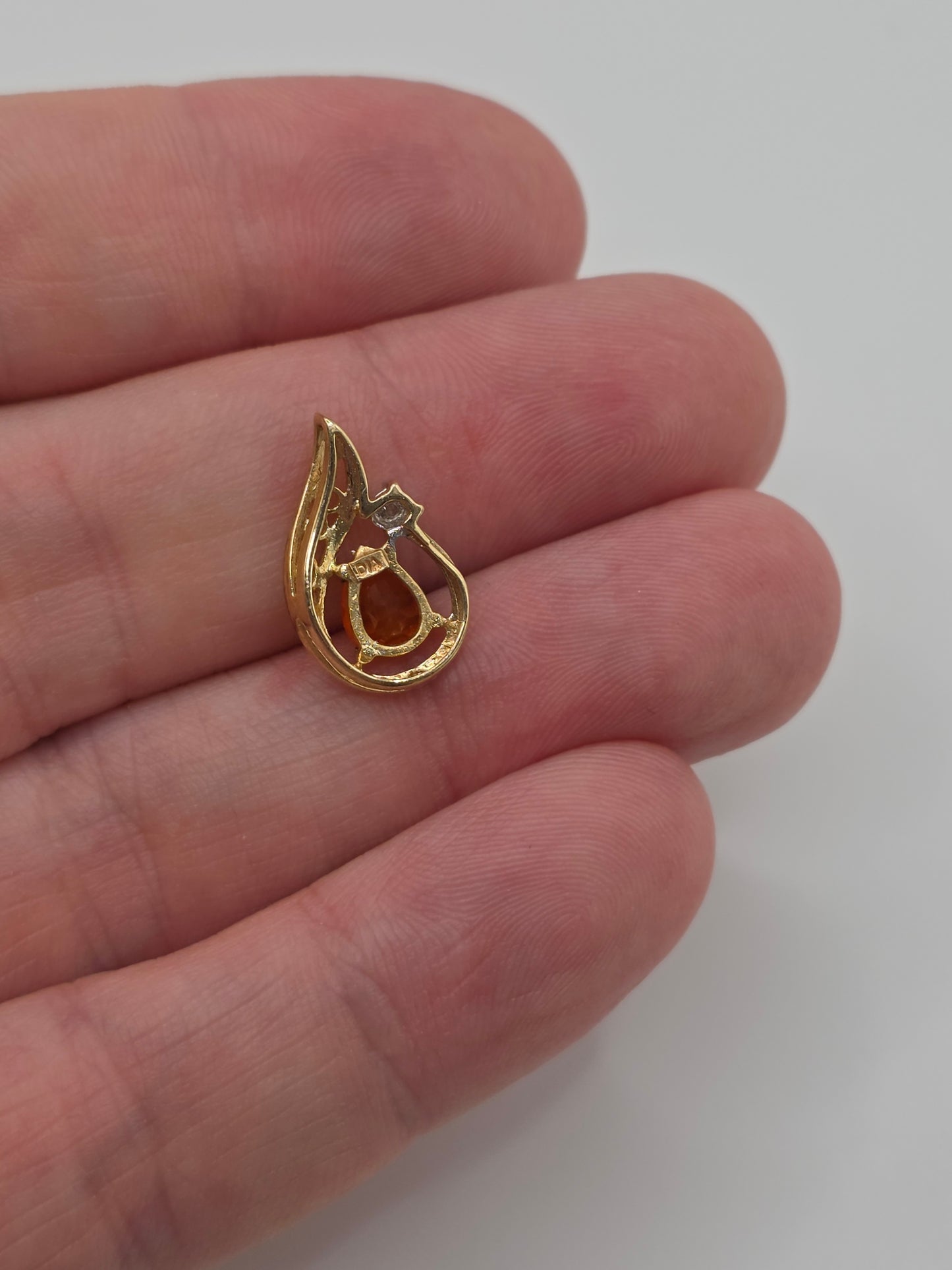 9ct gold fire opal and diamond pendant
