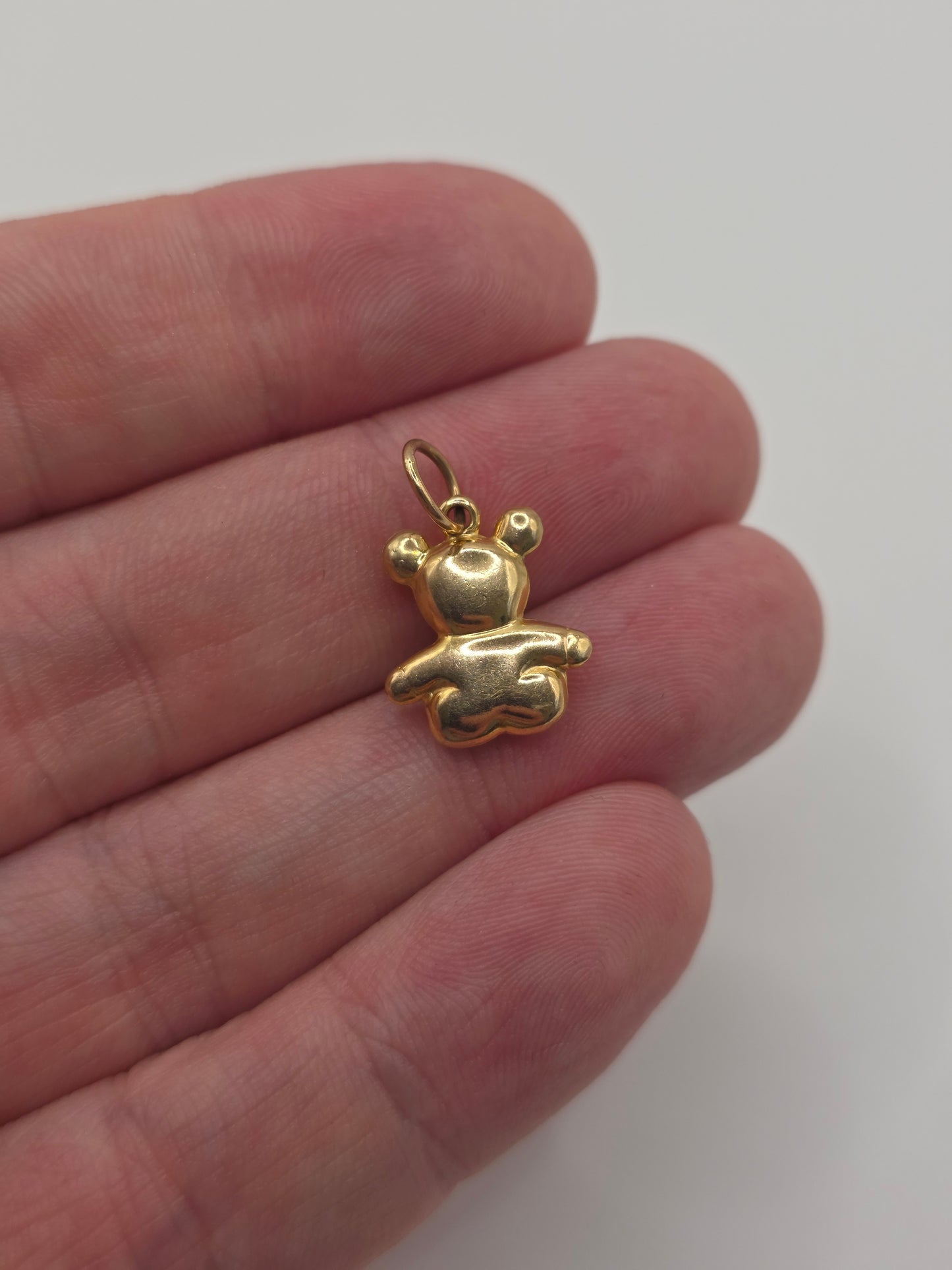 9ct gold bear charm
