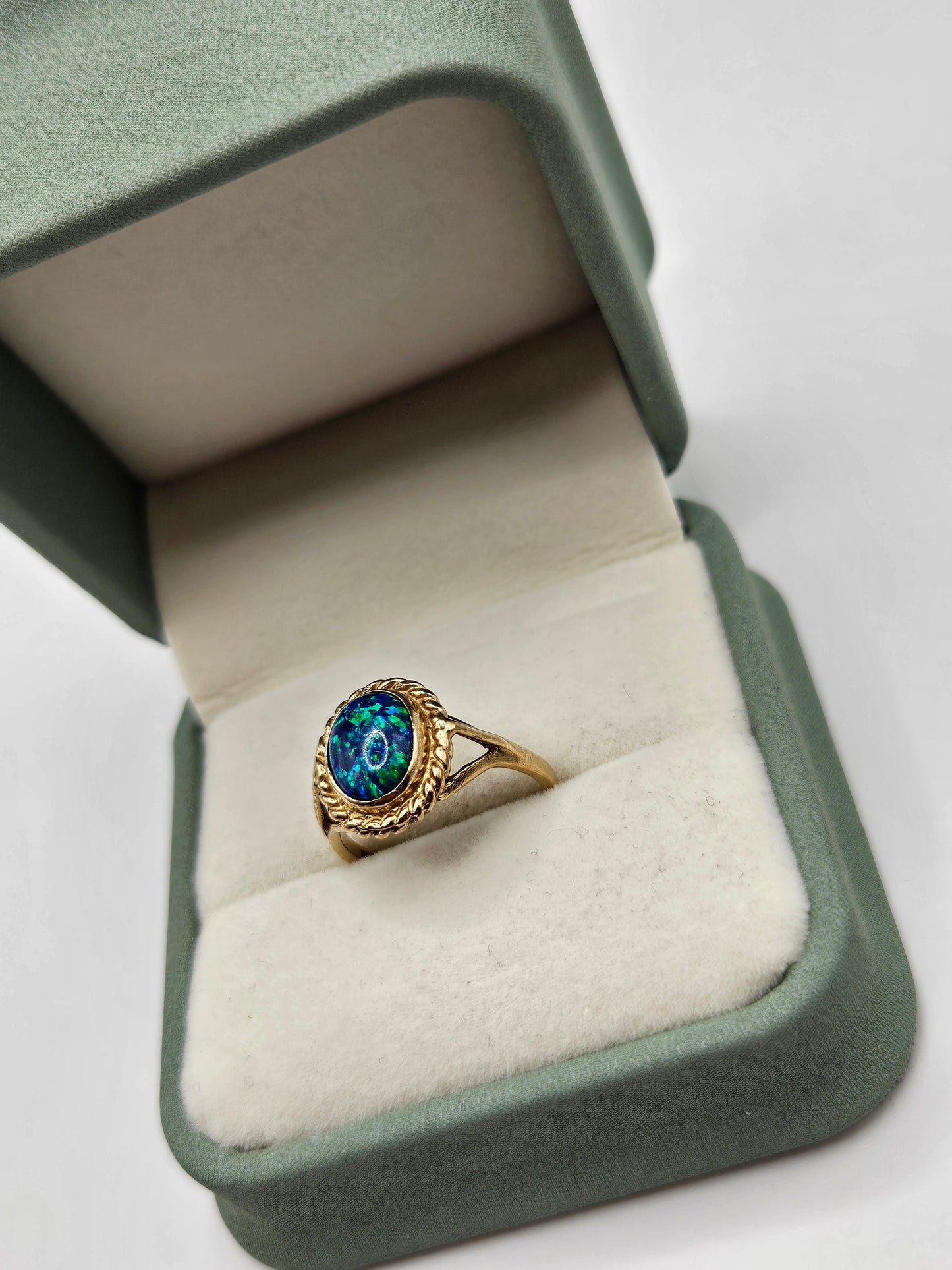 9ct gold synthetic opal ring