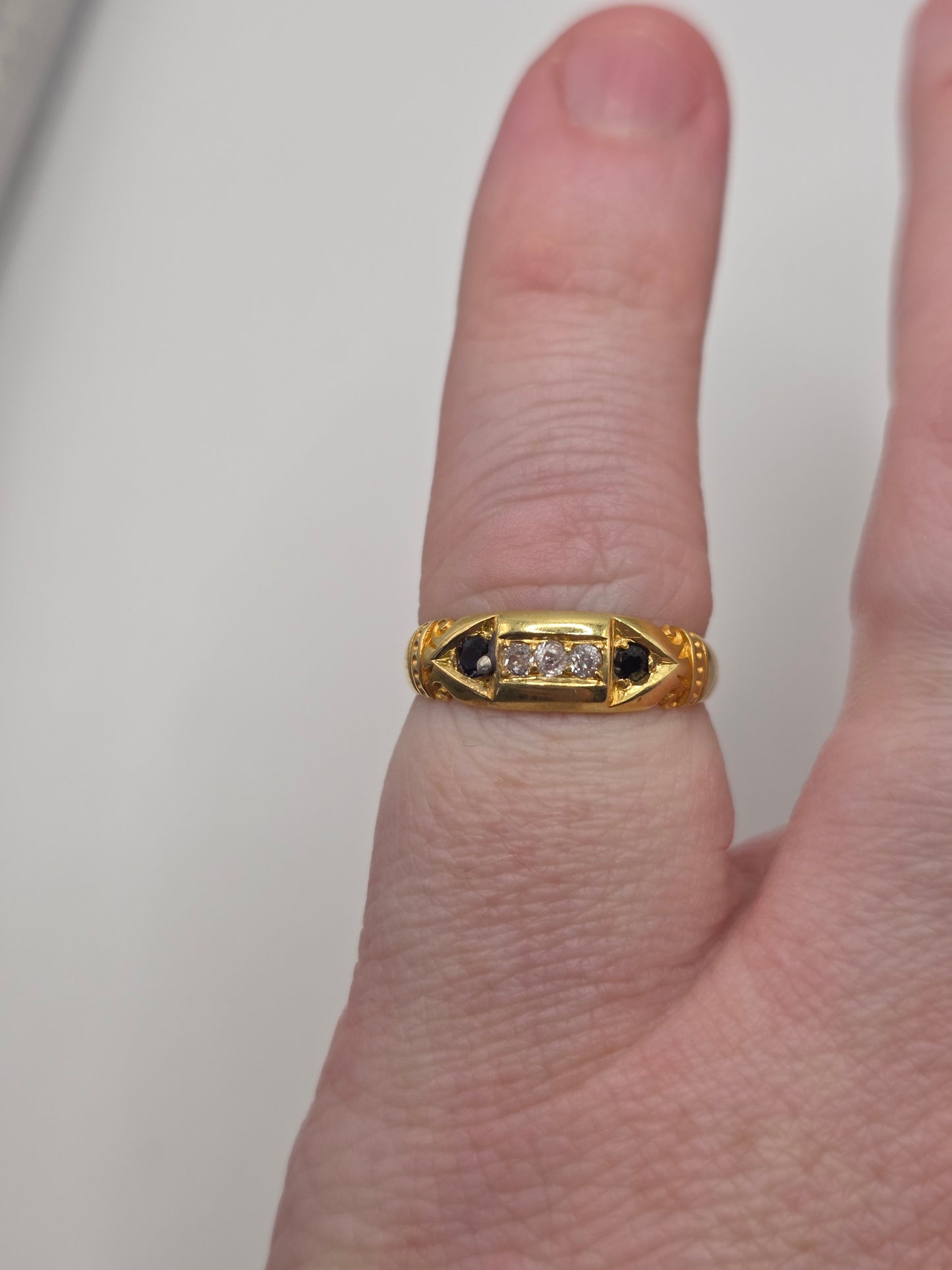 18ct sapphire and diamond gypsy ring