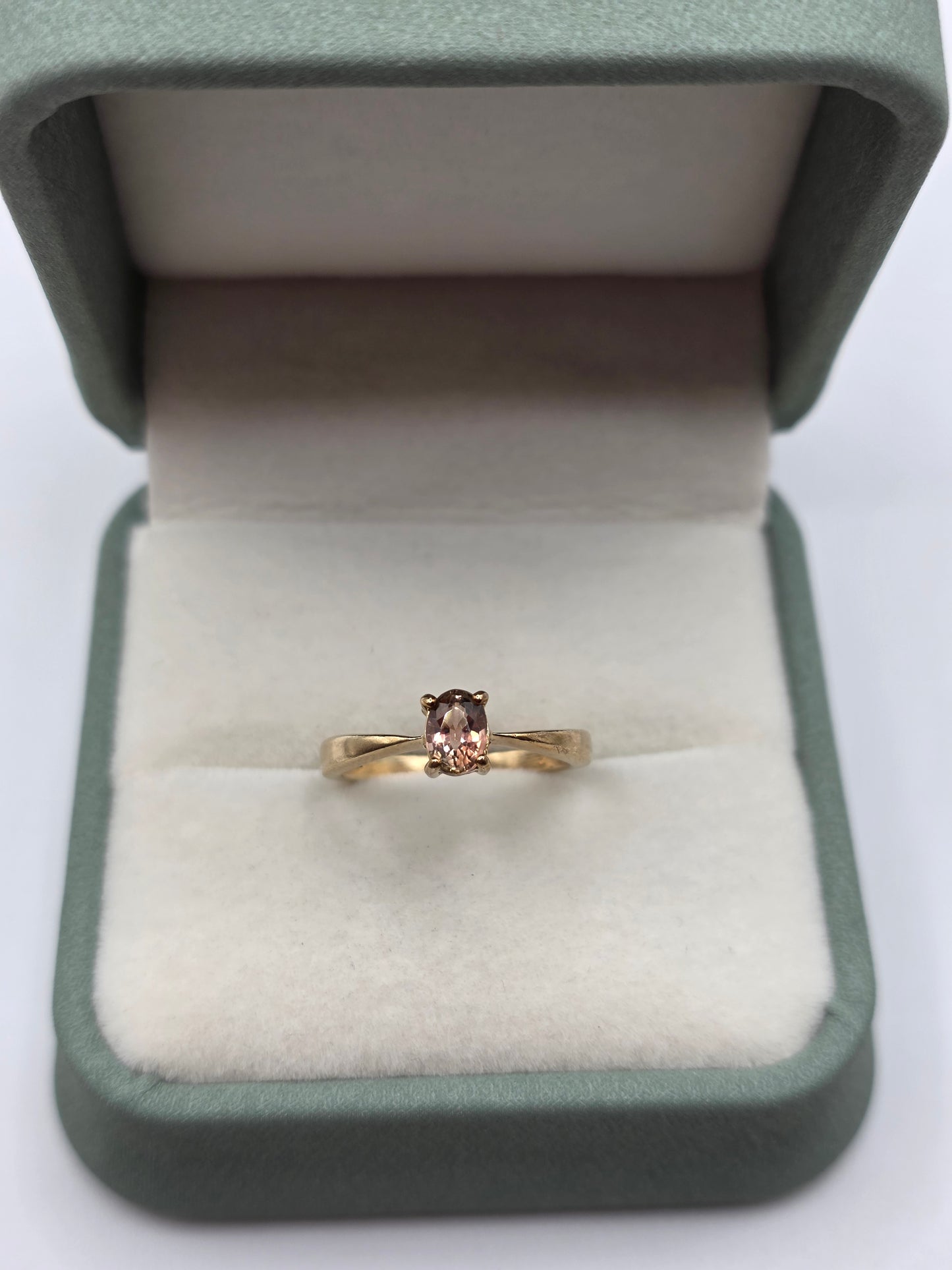 9ct gold tourmaline ring