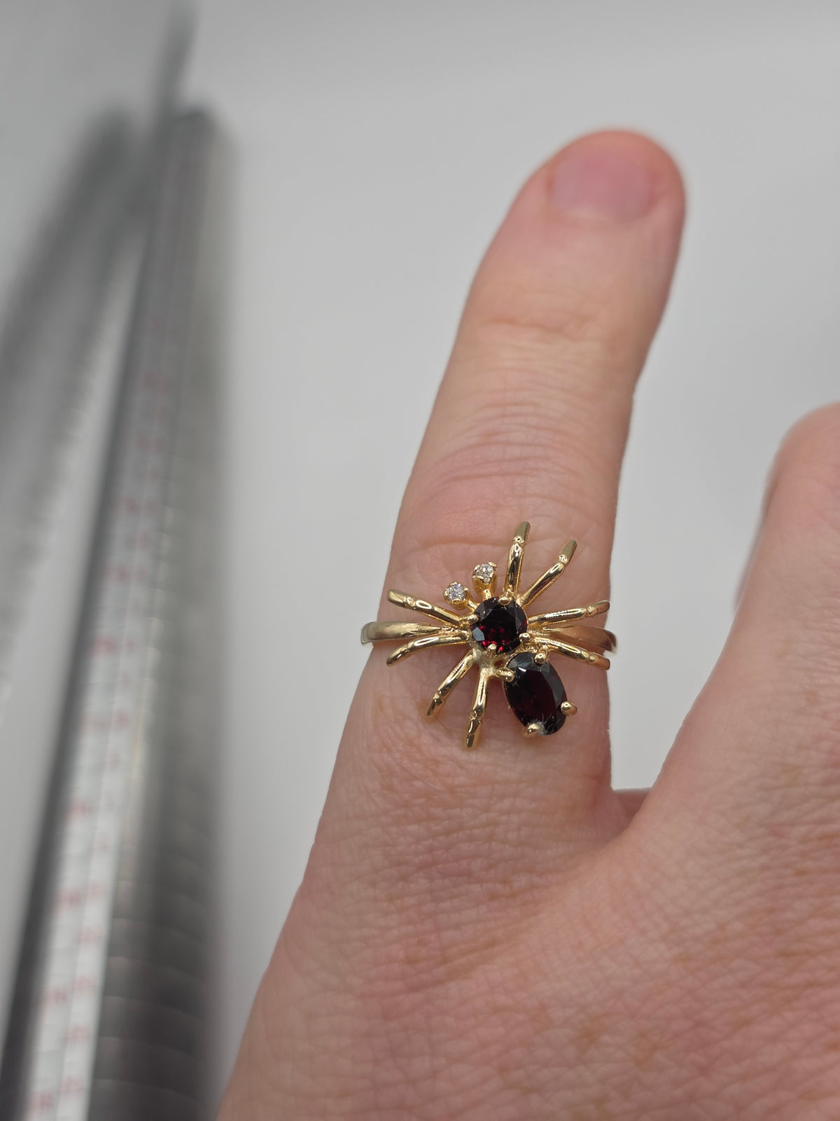 9ct gold garnet and diamond spider ring