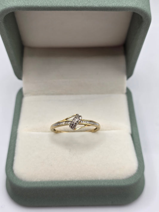 9ct gold diamond ring