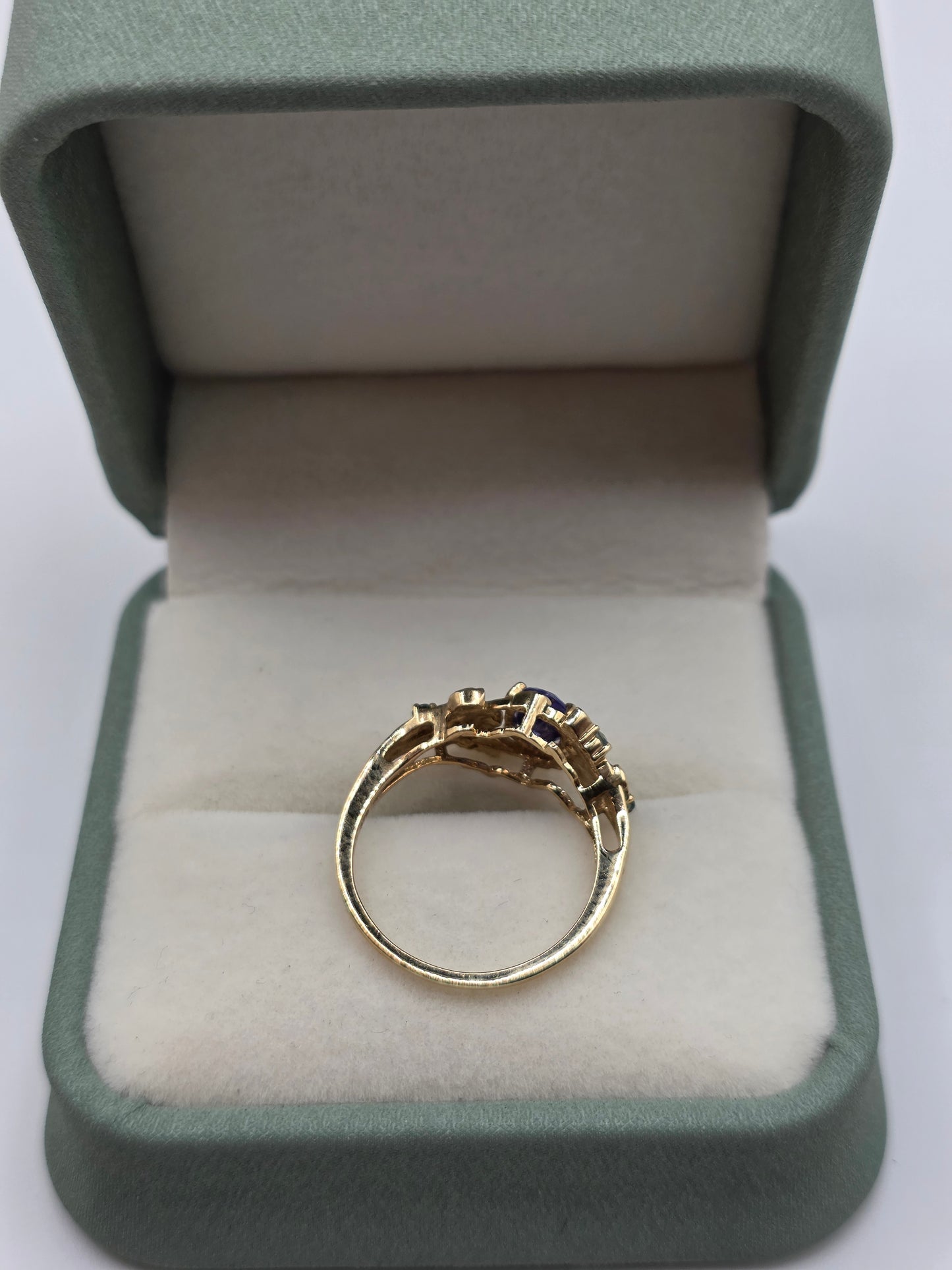 9ct gold tanzanite and tourmaline ring