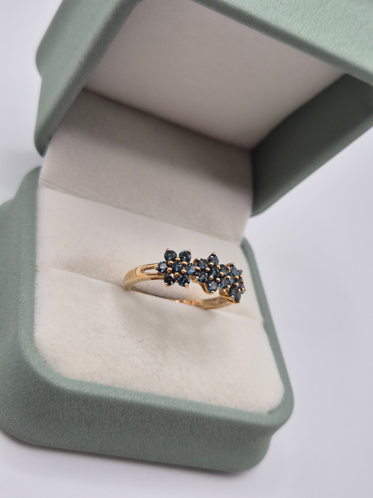 9ct gold london blue topaz ring