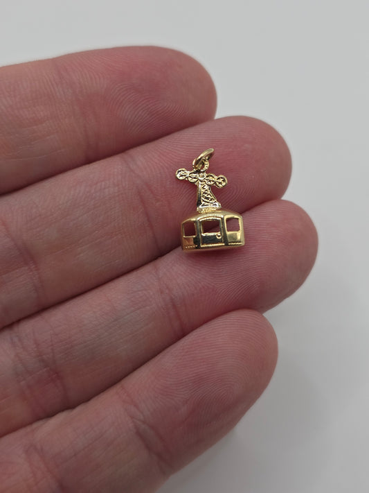 9ct gold cable car charm