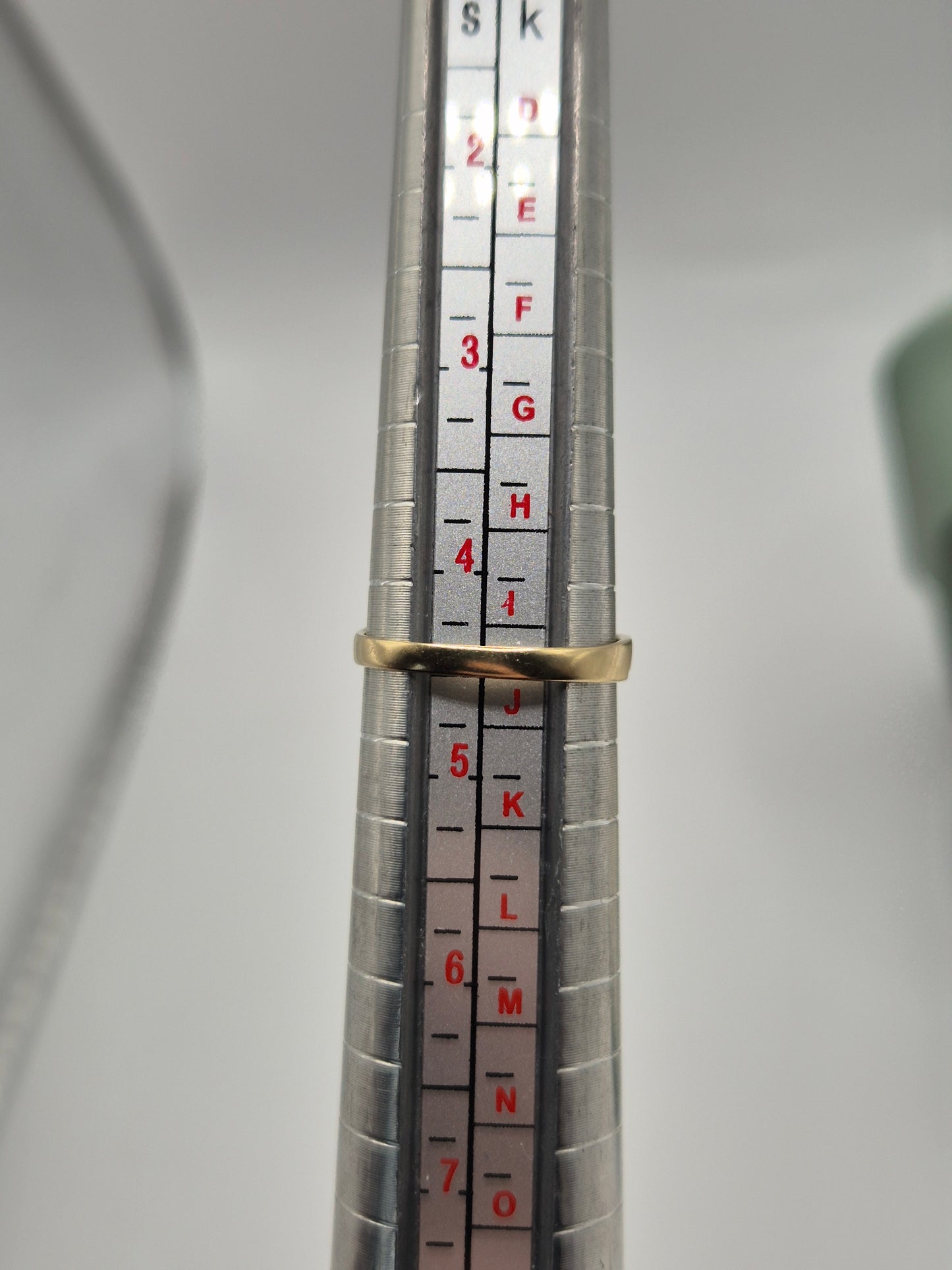 9ct gold diamond wishbone ring