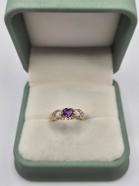 9ct gold amethyst and diamond ring