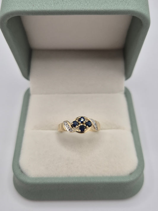 9ct gold sapphire and diamond ring