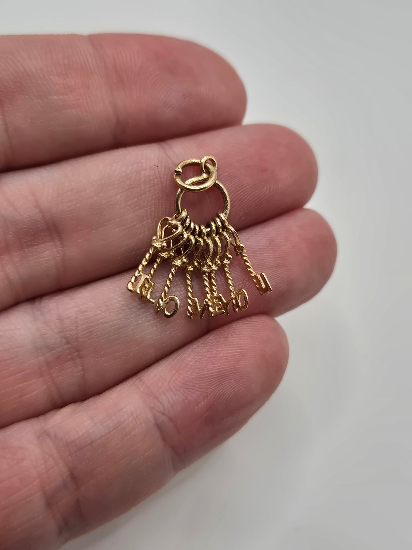 9ct gold "I love you" keys Charm