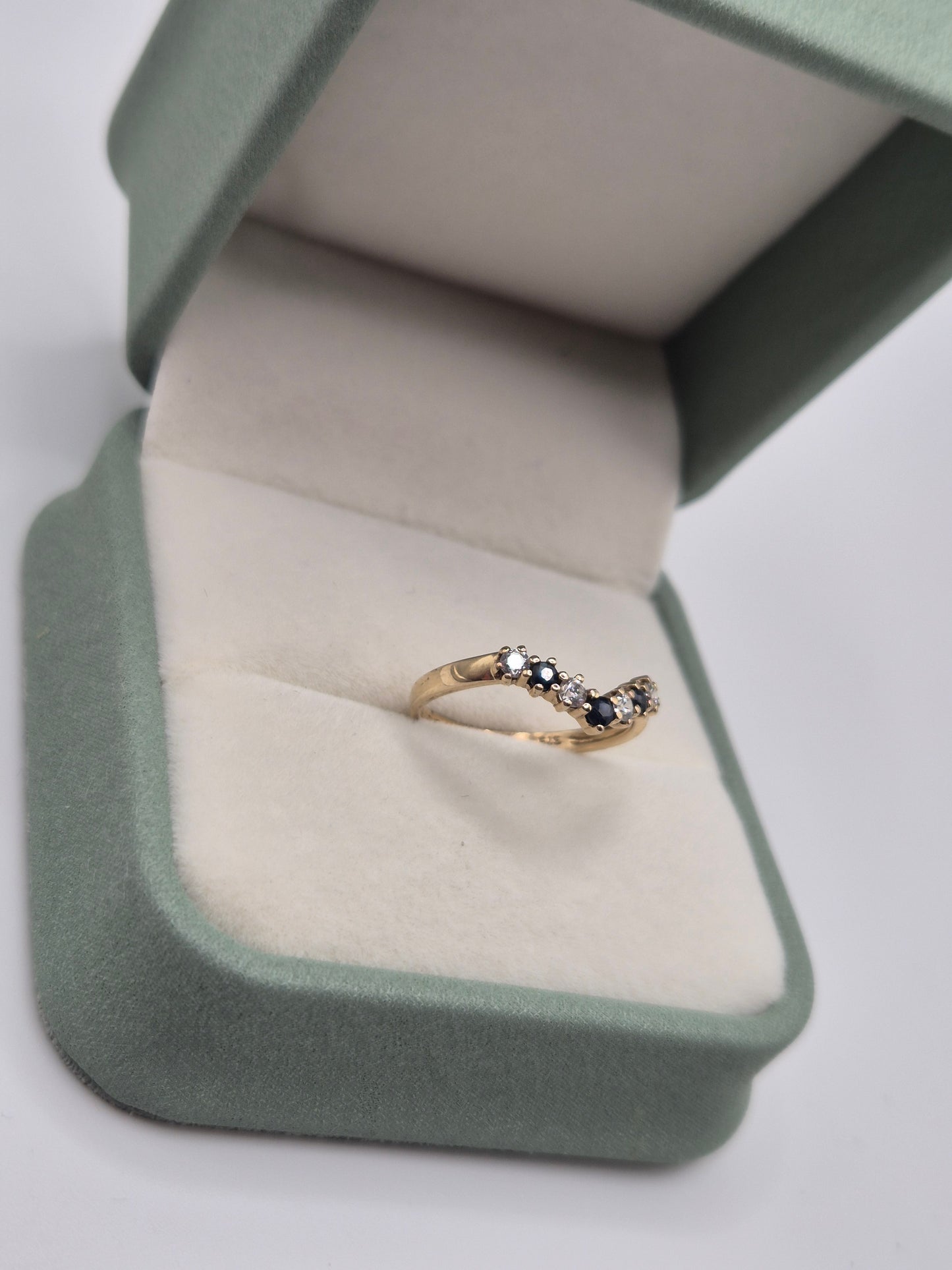 9ct gold sapphire and cz wishbone ring