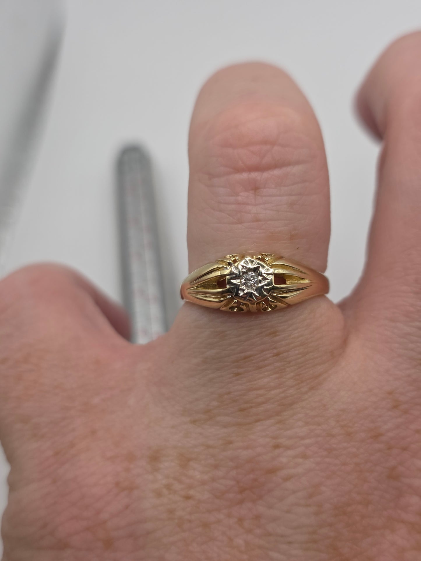 9ct gold diamond gypsy ring
