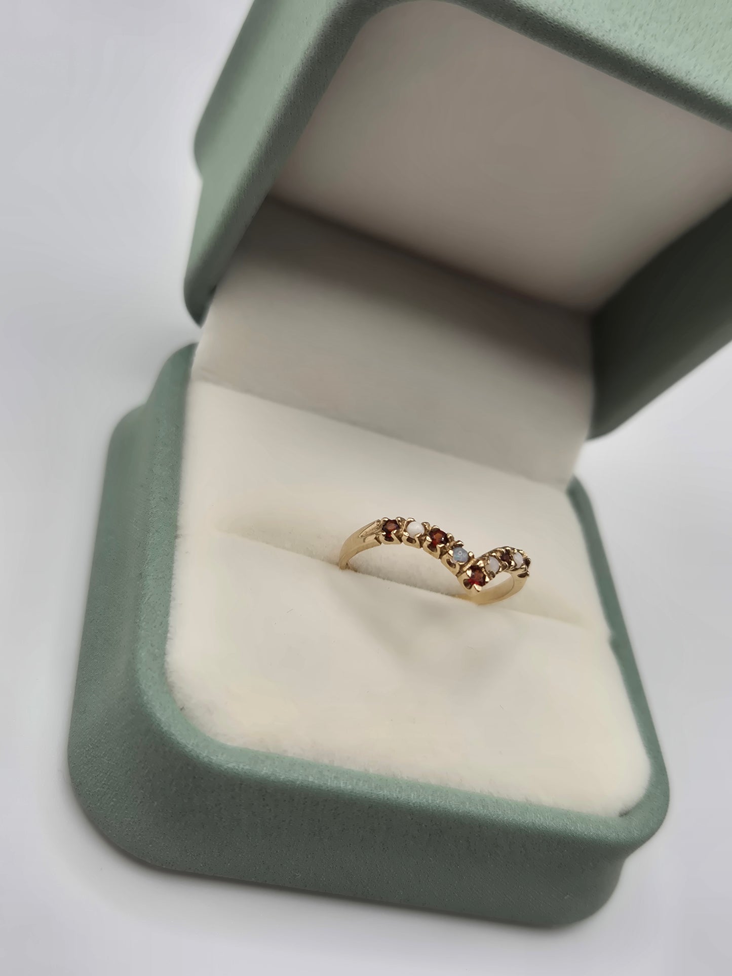 9ct gold garnet and opal wishbone ring
