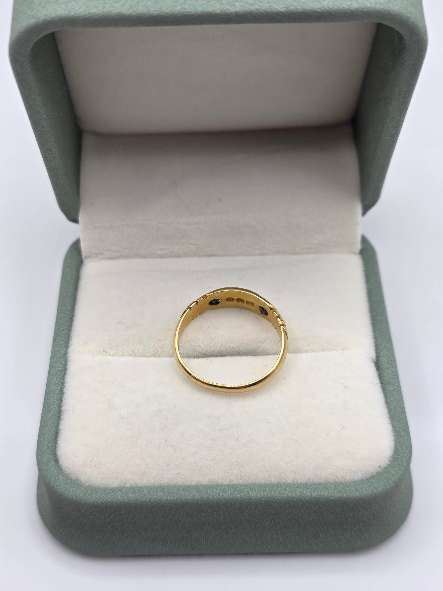 18ct sapphire and diamond gypsy ring