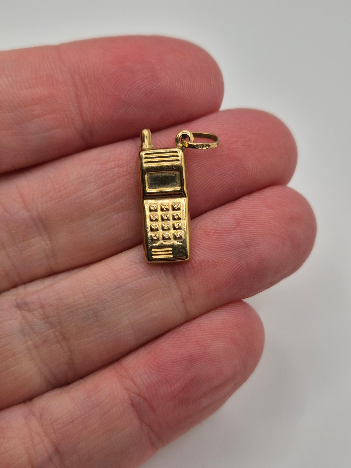 9ct gold phone charm