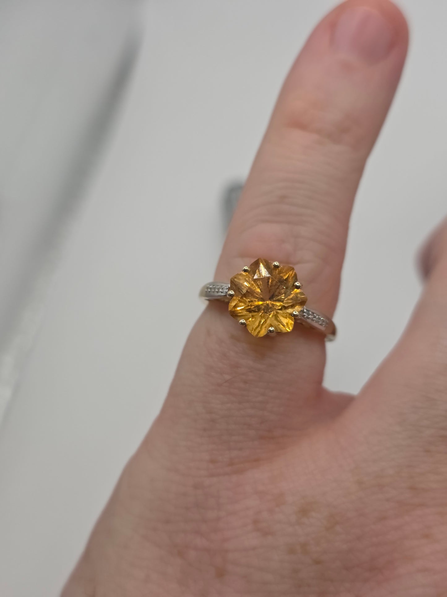 9ct gold citrine and diamond ring