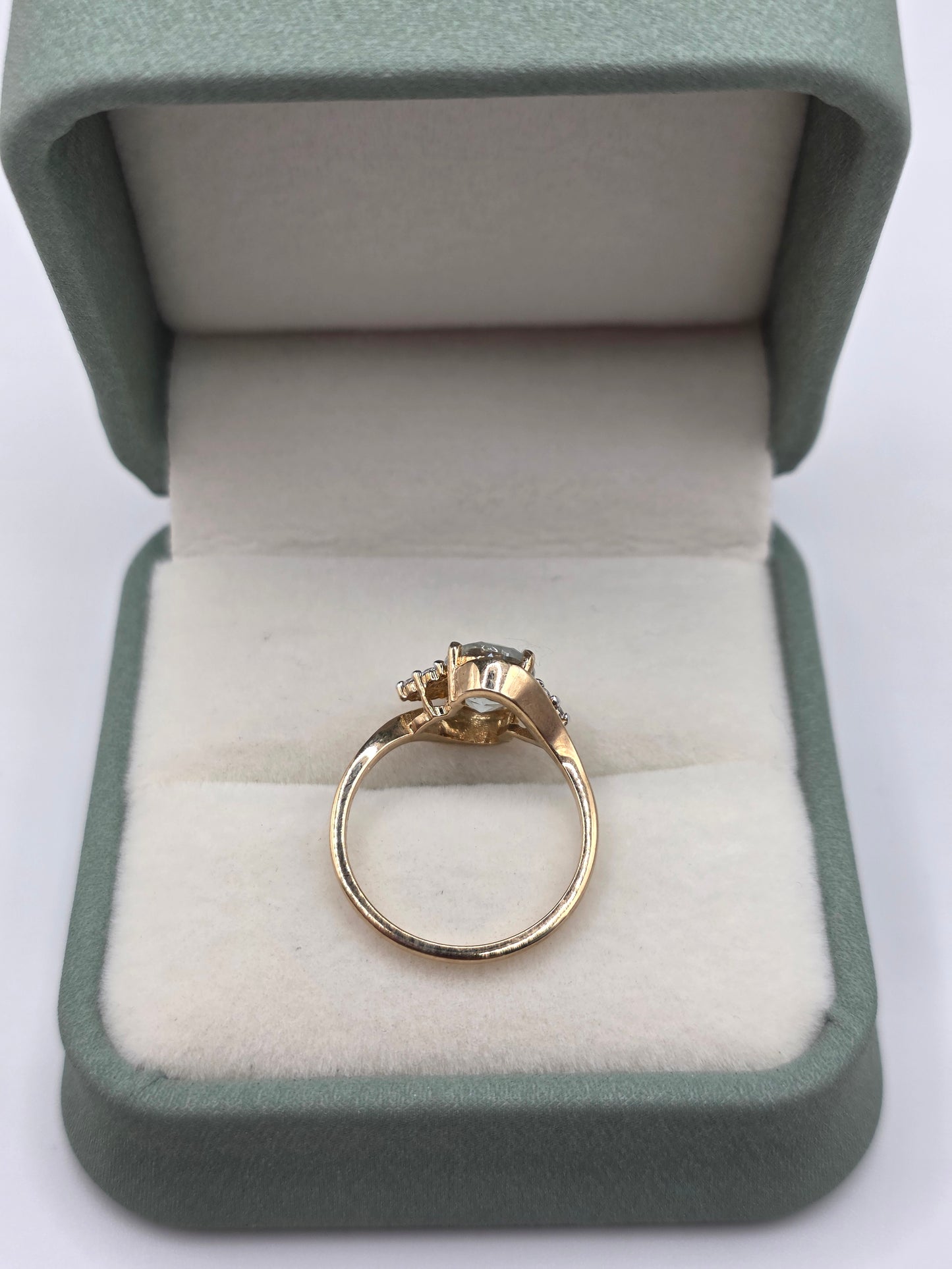9ct gold aquamarine and white topaz ring