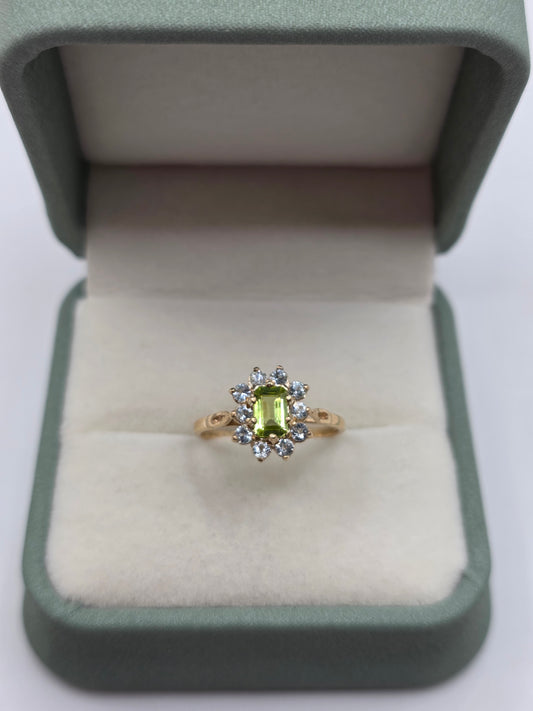 9ct gold peridot and aquamarine cluster ring