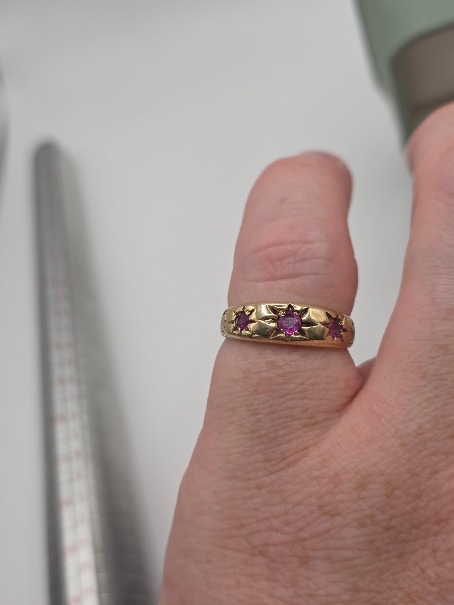 9ct gold ruby star gypsy ring
