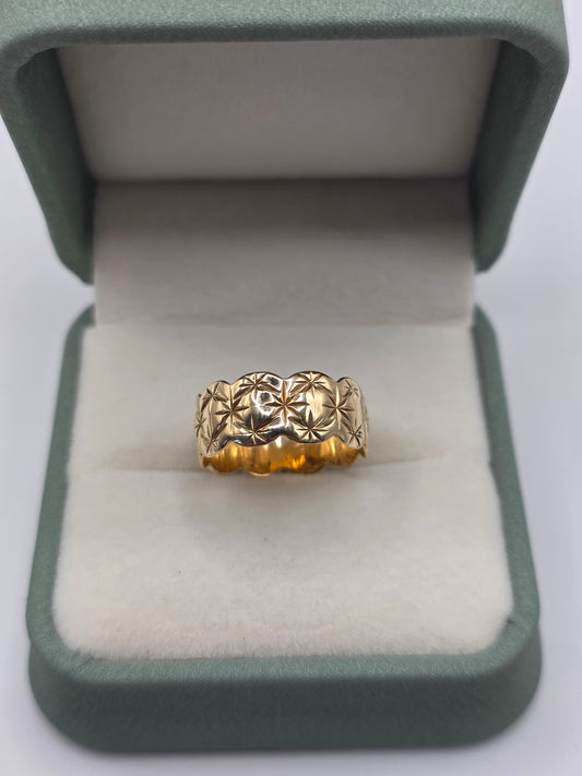 9ct gold star band ring