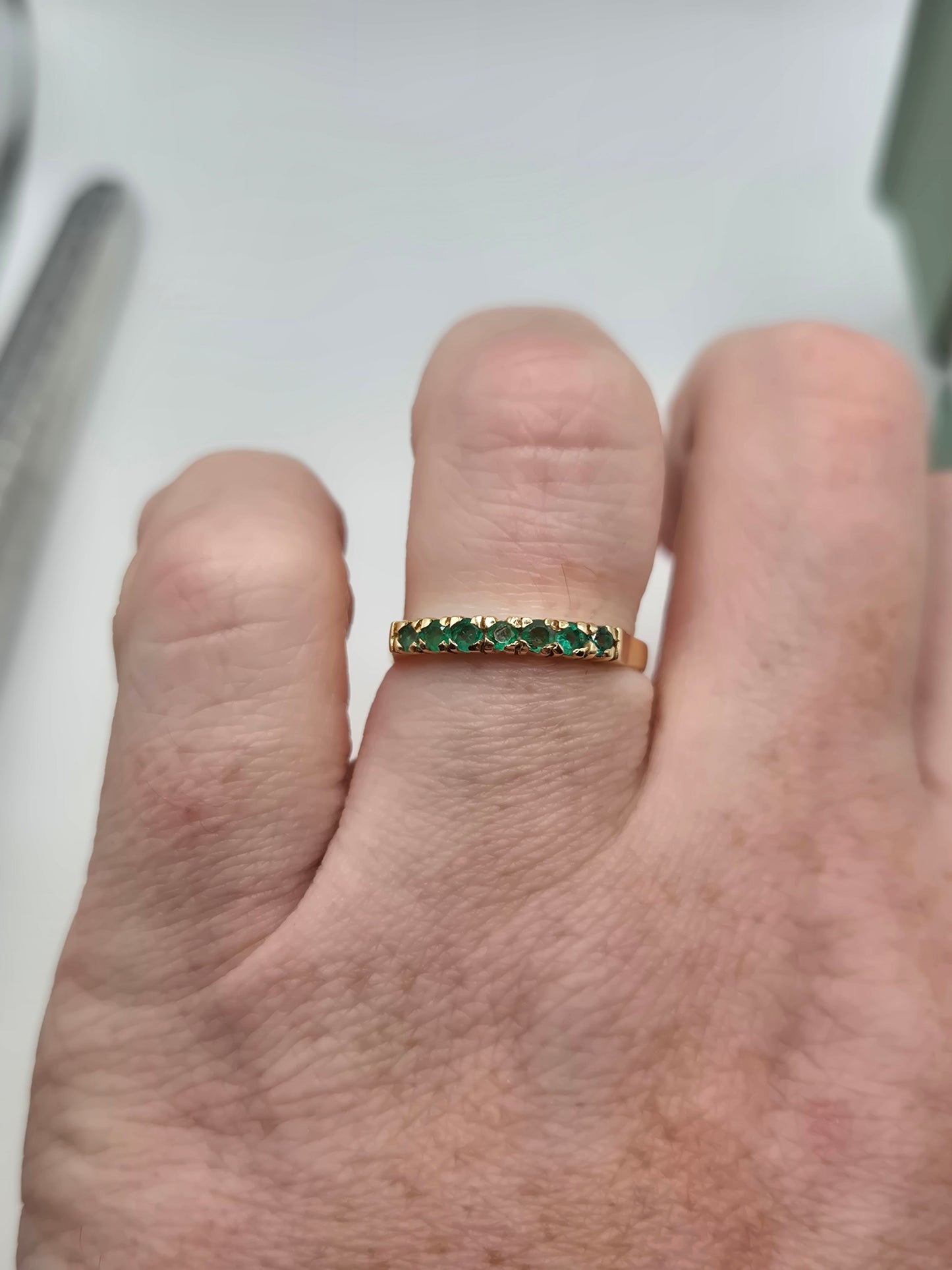 9ct gold emerald ring