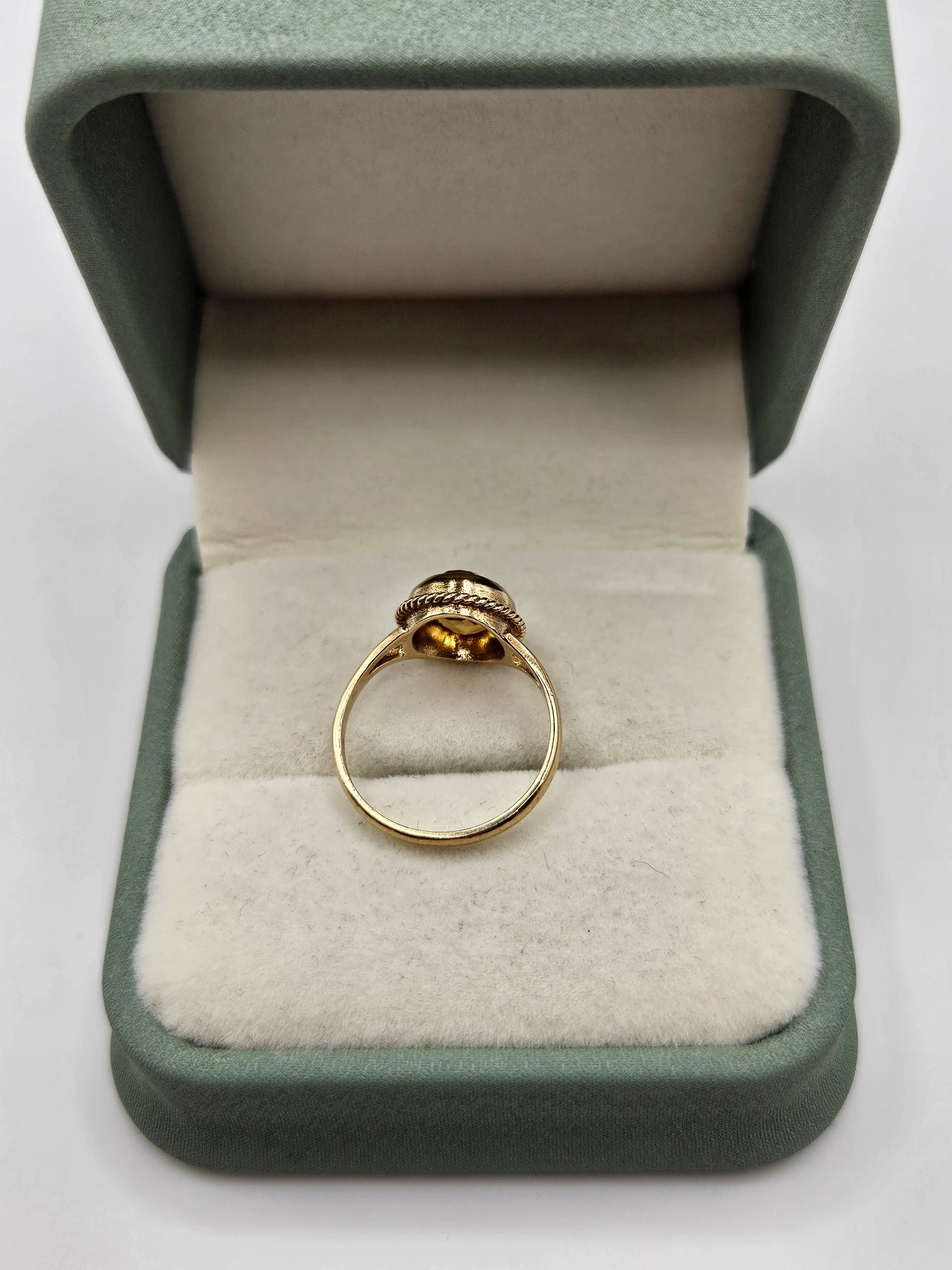 9ct gold citrine ring