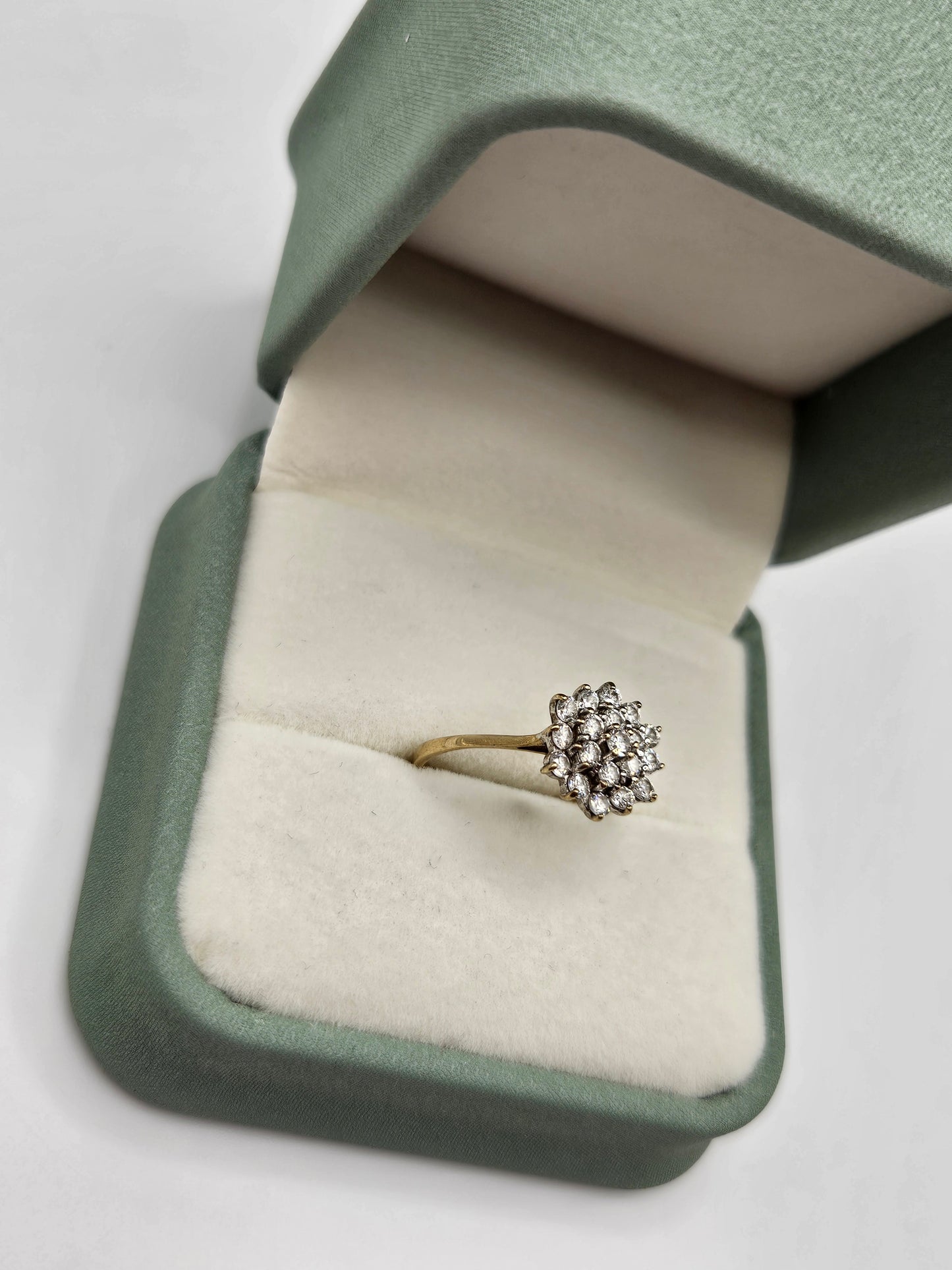 9ct gold cz ring