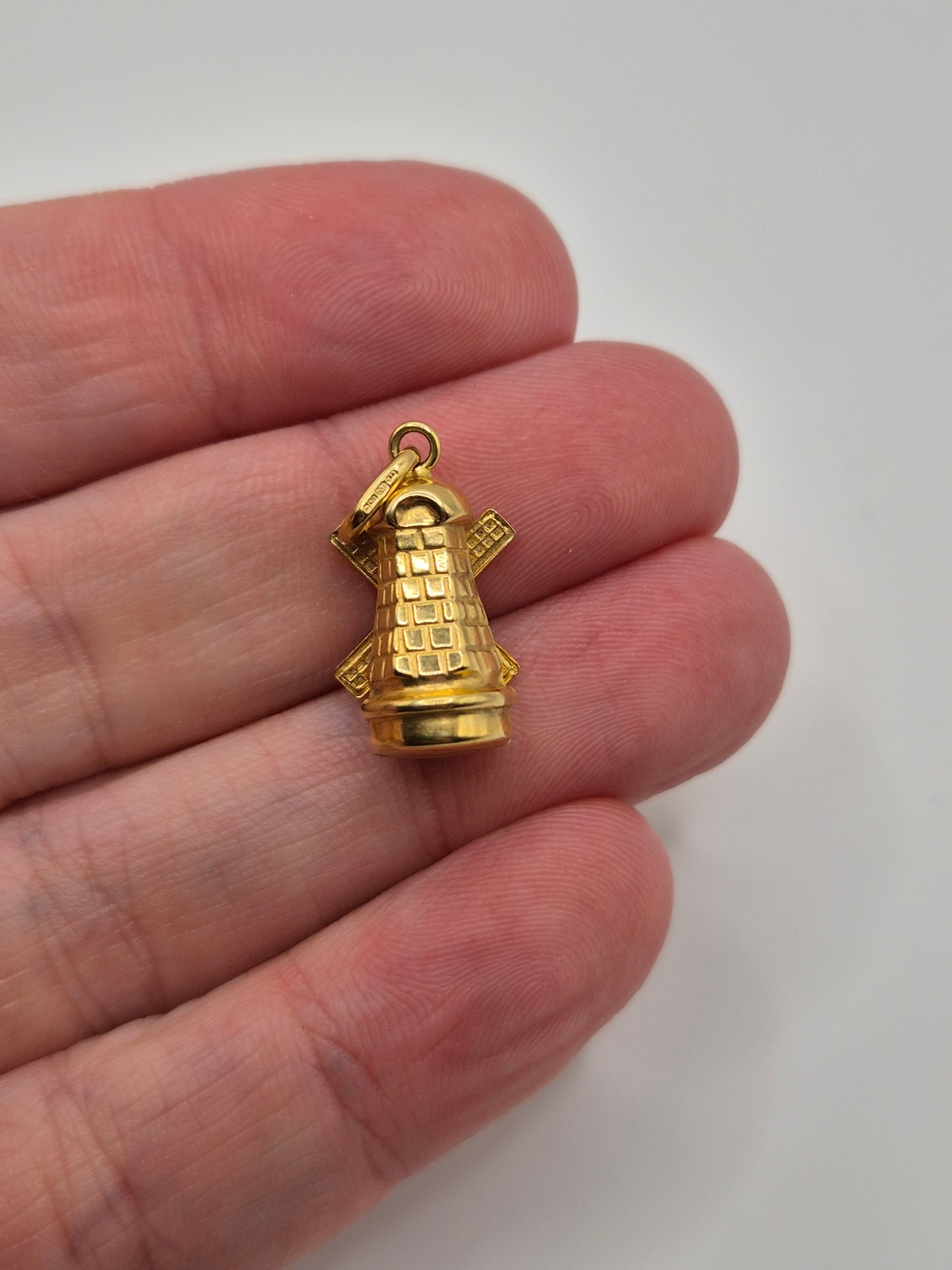 9ct gold windmill charm