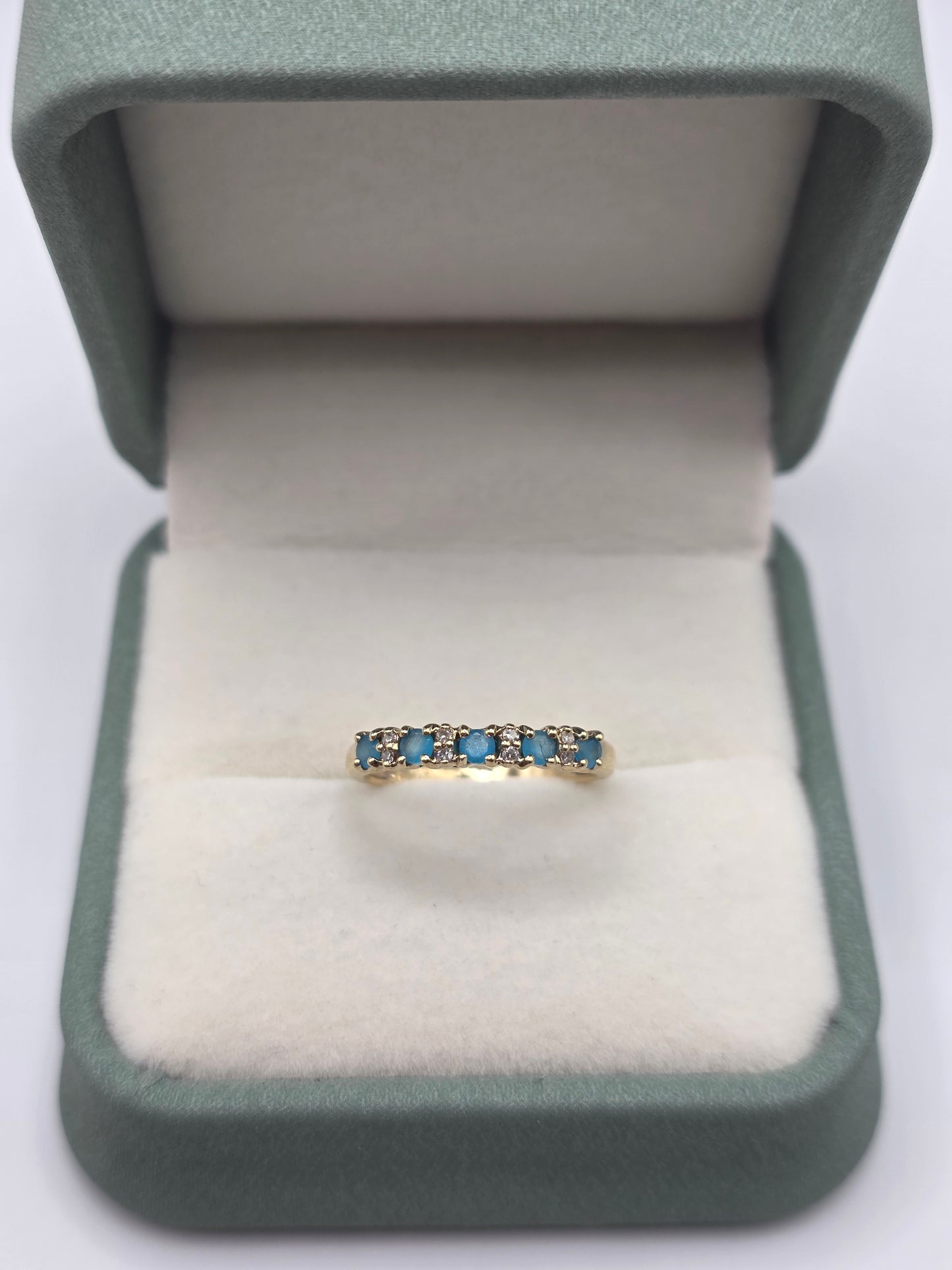 9ct gold blue apatite and diamond ring