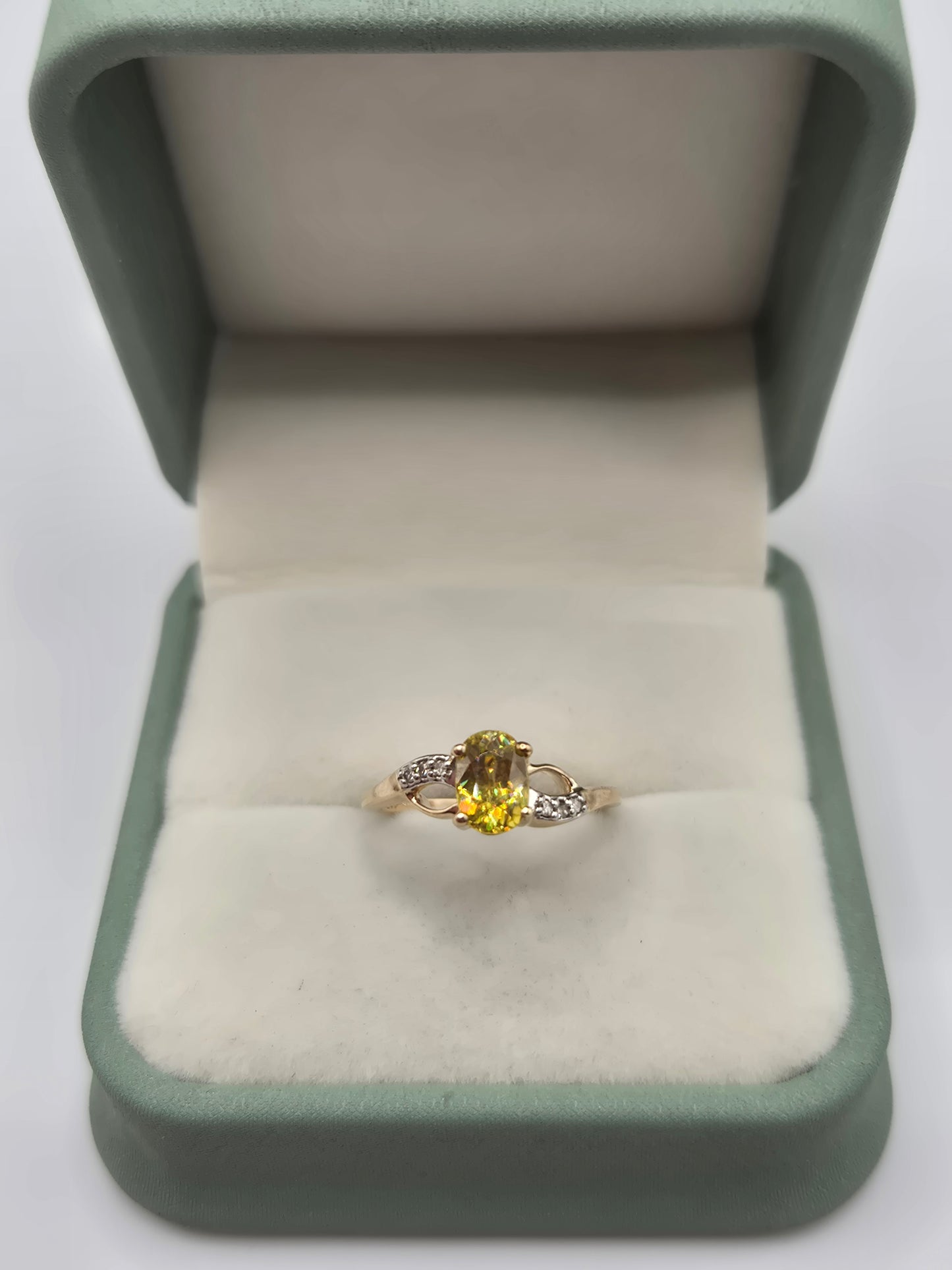 9ct gold citrine and zircon ring