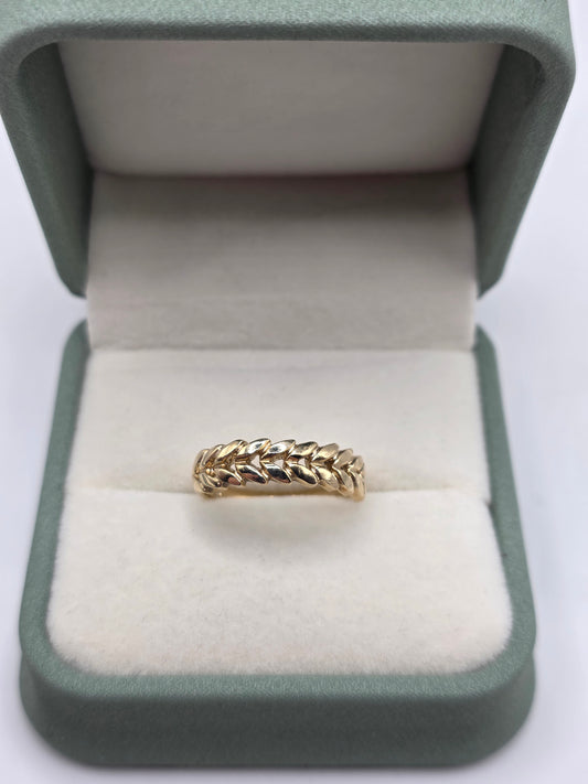 9ct gold ring