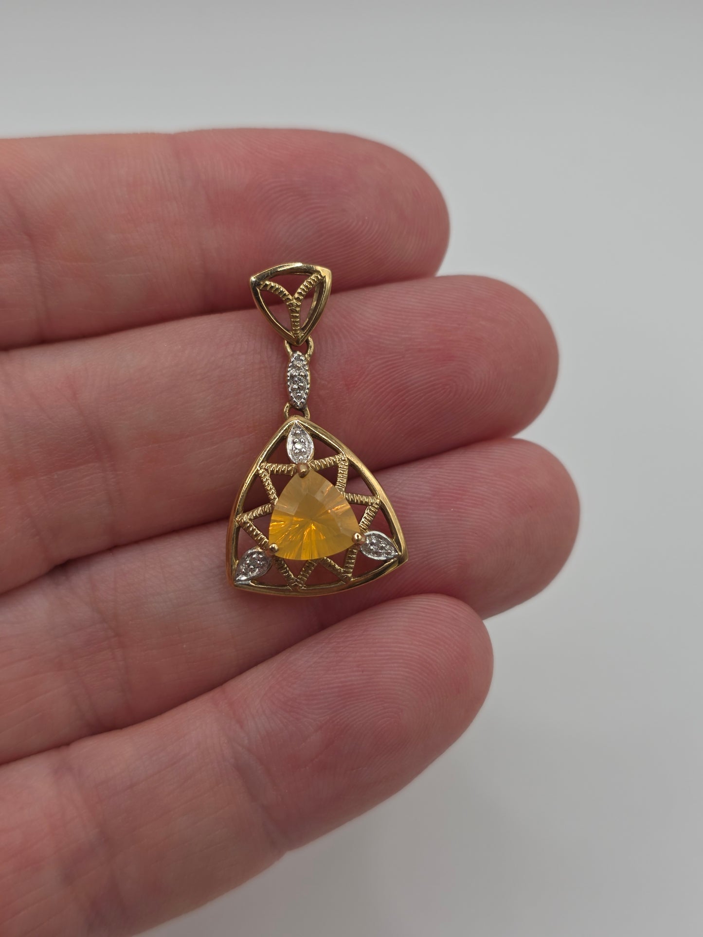 9ct gold opal and diamond pendant