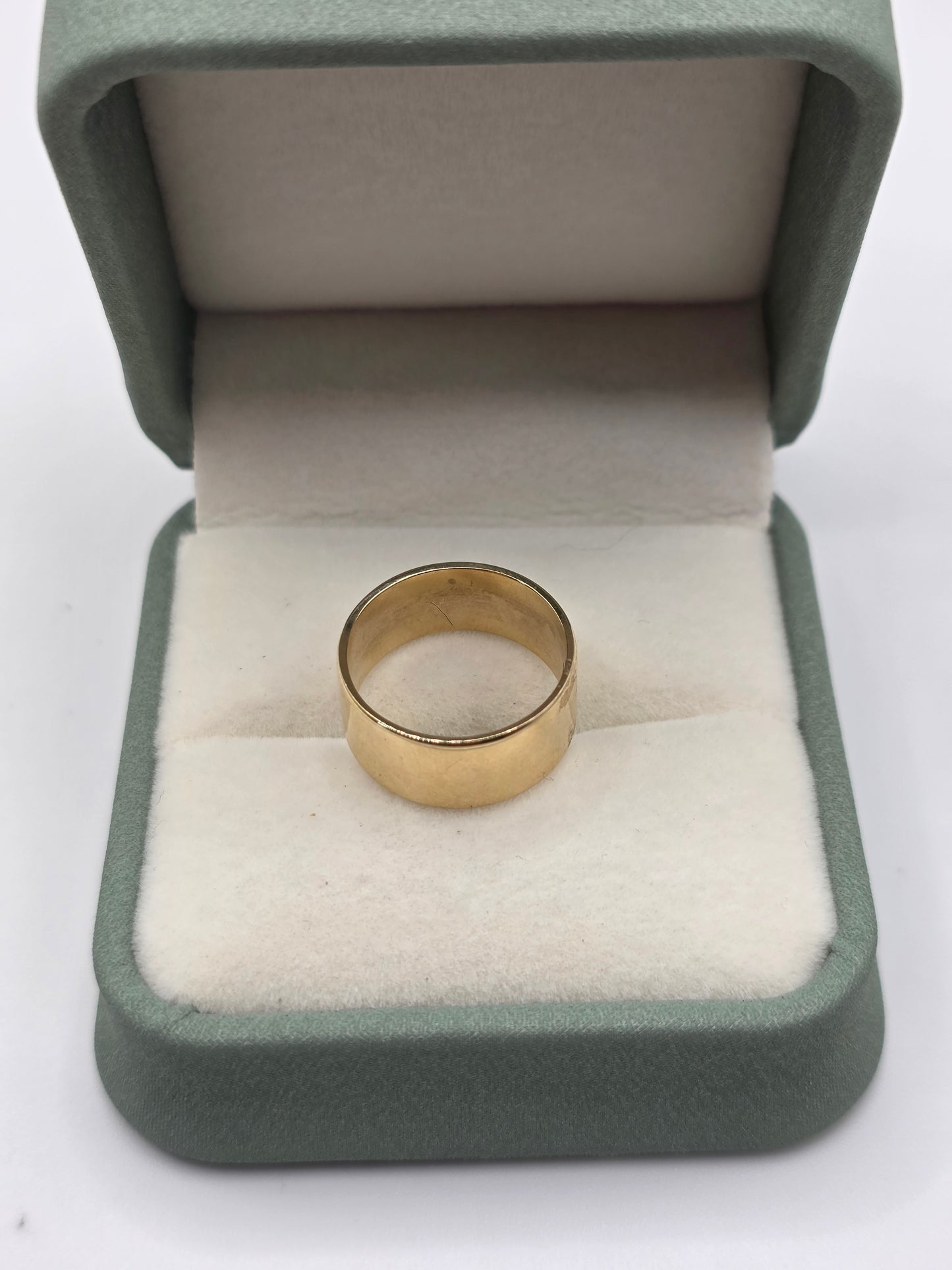 Wide 9ct gold band ring