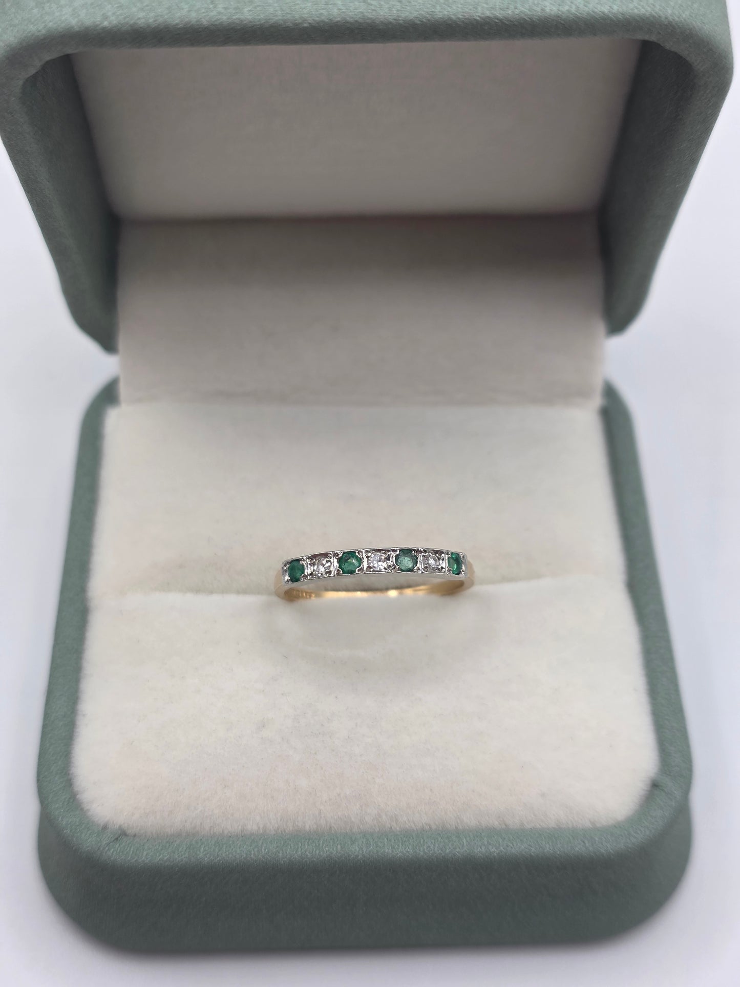 9ct gold emerald and diamond ring
