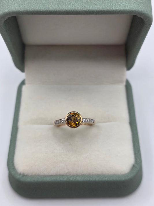 9ct gold citrine and zircon ring