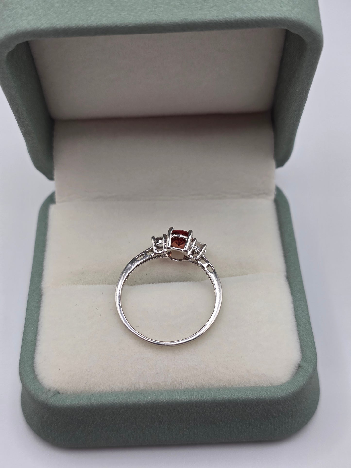 9ct white gold topaz and cz ring